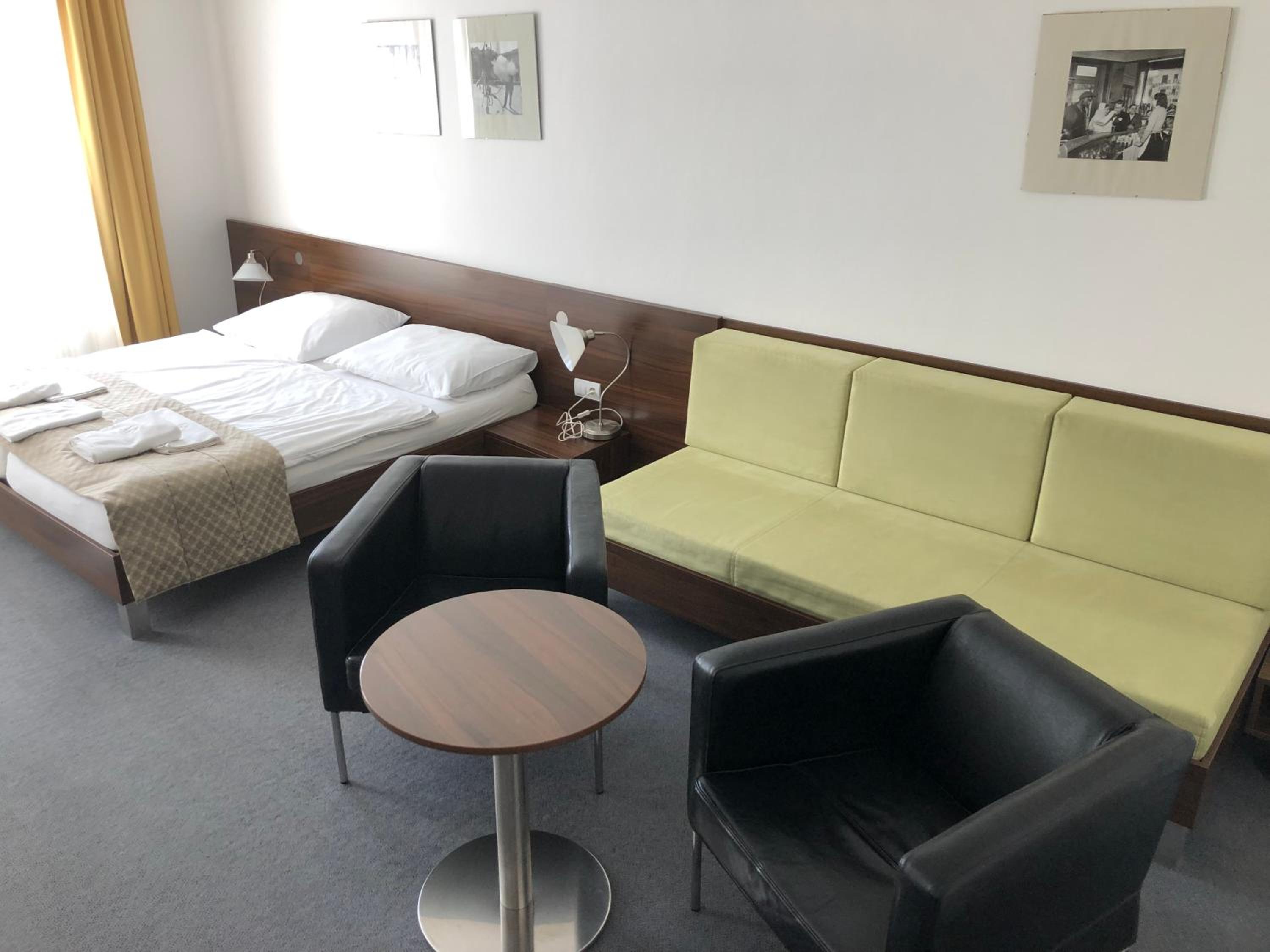 Superior Room (4 adults) - Photo 6