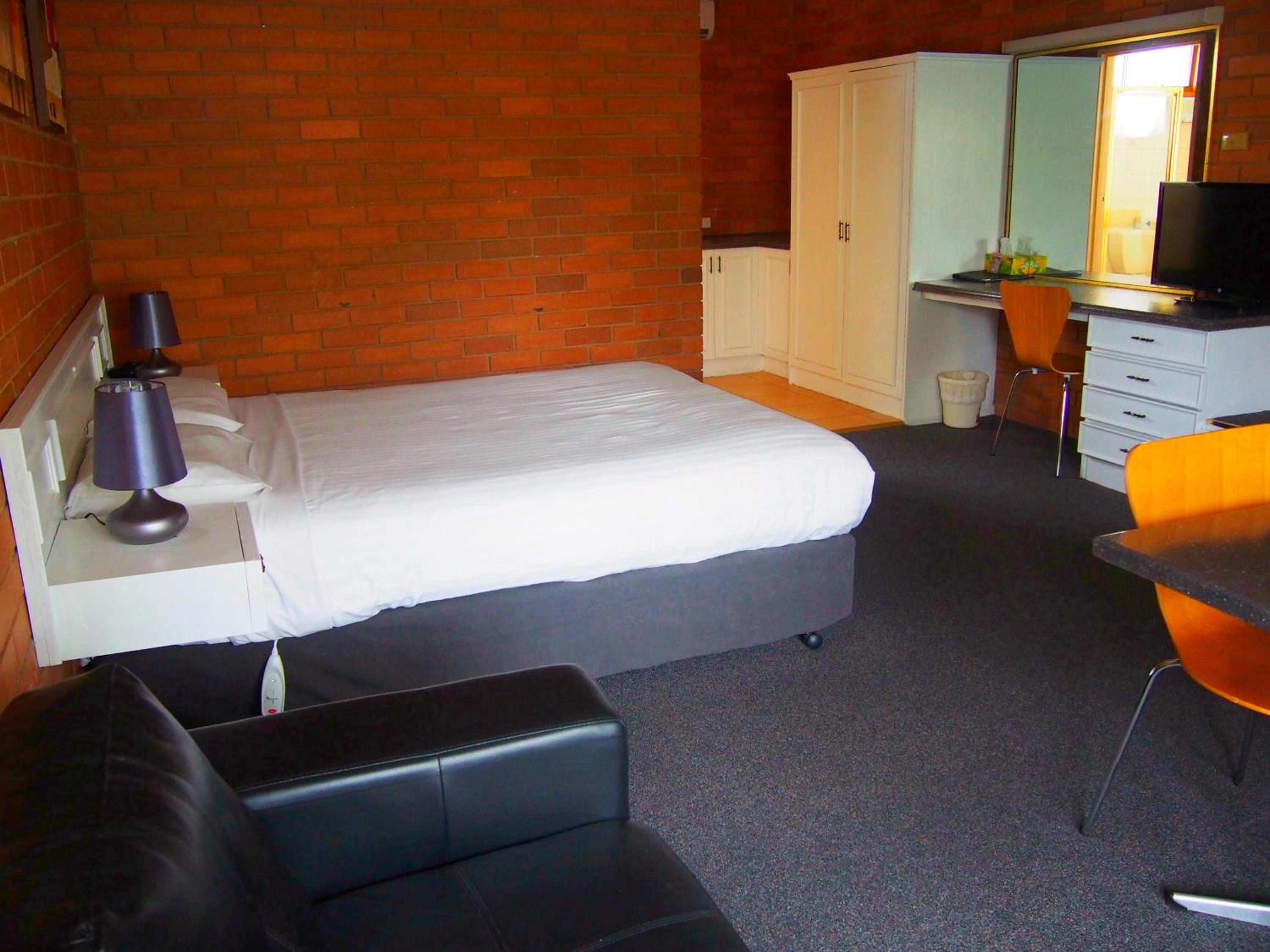 Standard Queen Room - Photo 1