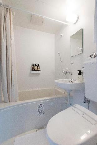 Single Room - Eco Plan(No Daily Cleaning) photo 3