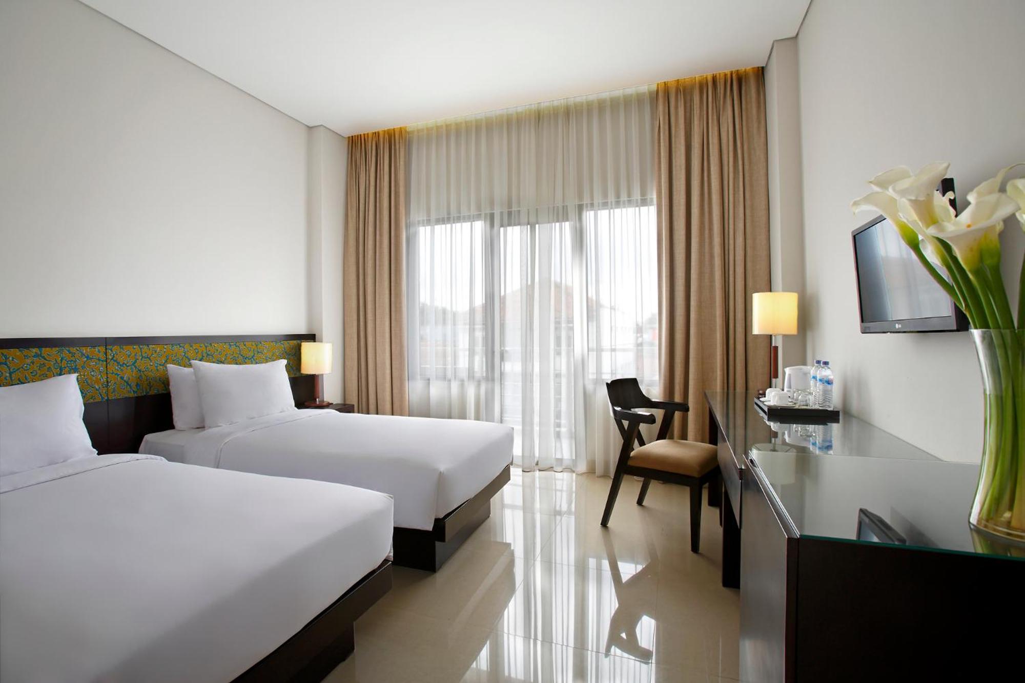 Superior Twin Room with Balcony photo 3