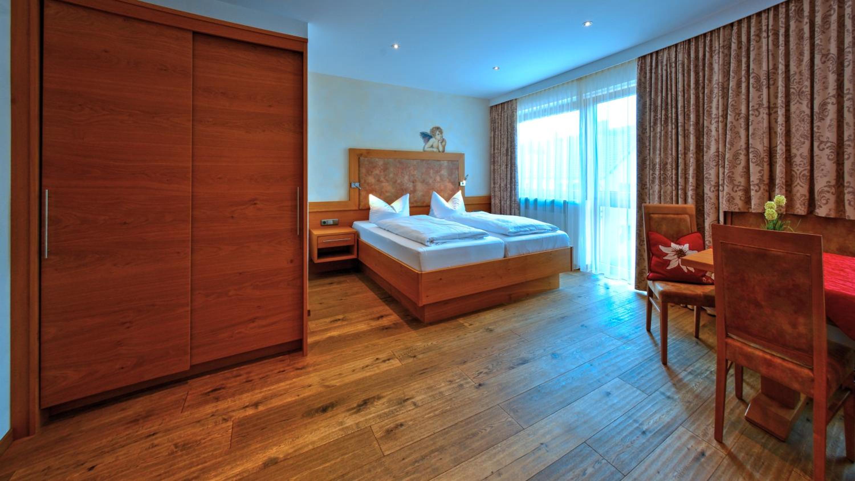 Double Room - Photo 5