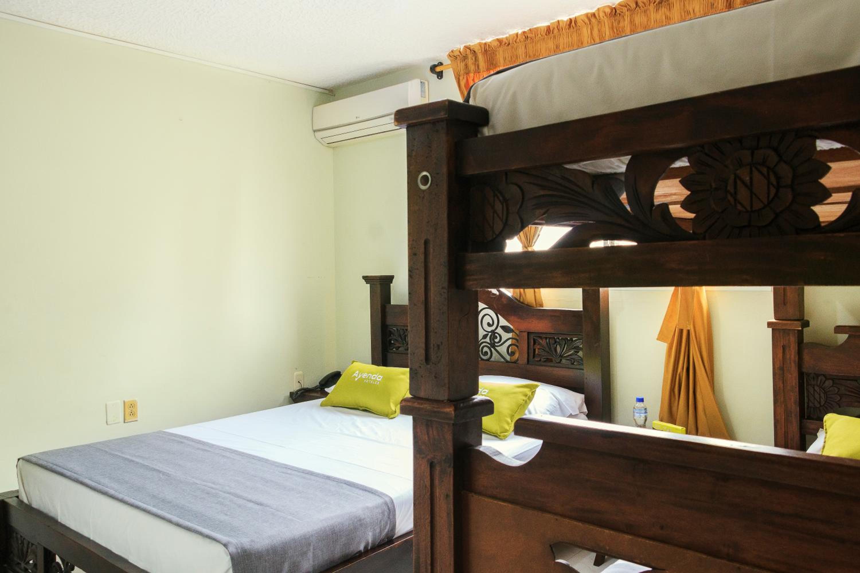 Superior Quadruple Room photo 3