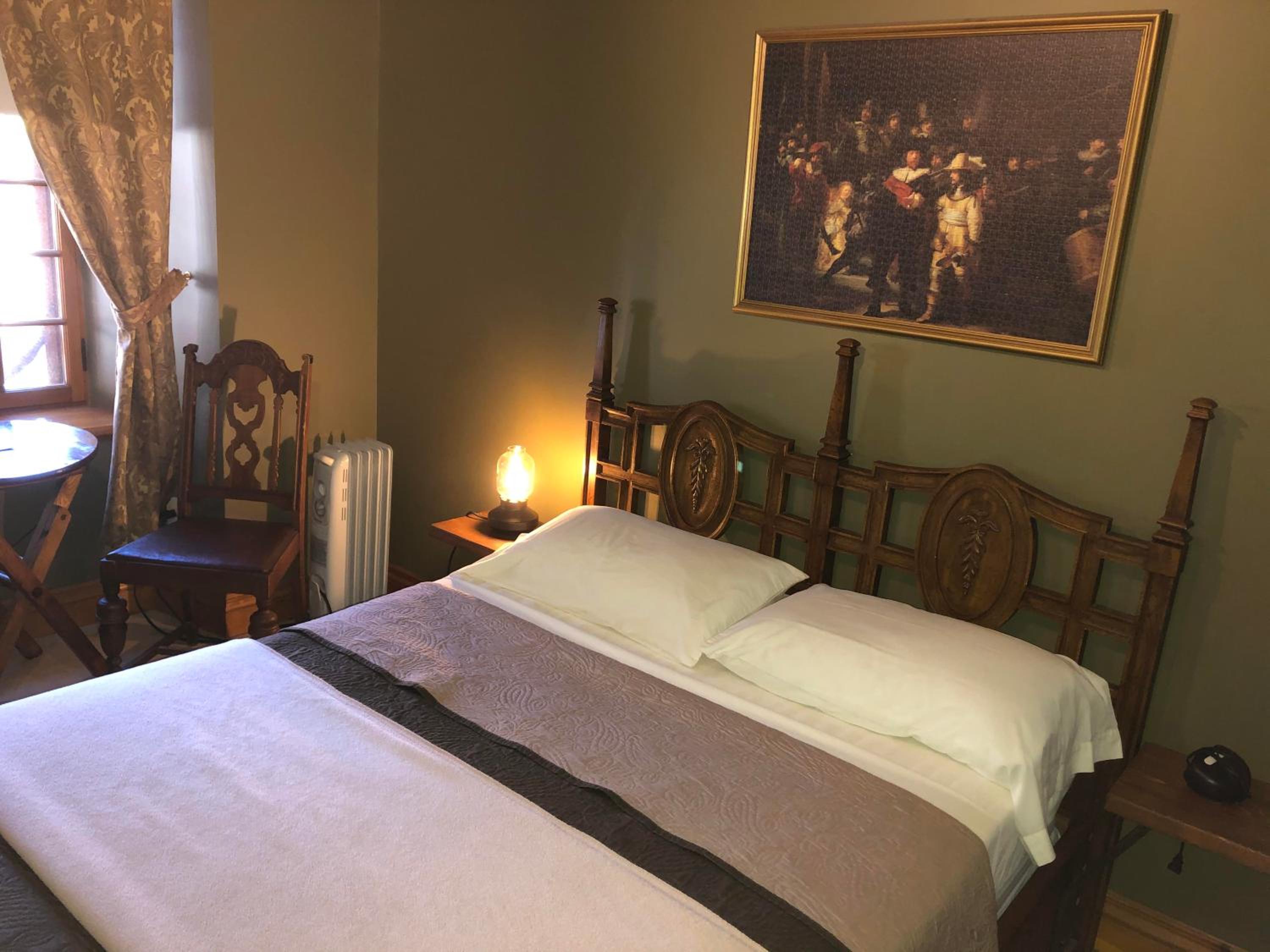 Standard Queen Room photo 3