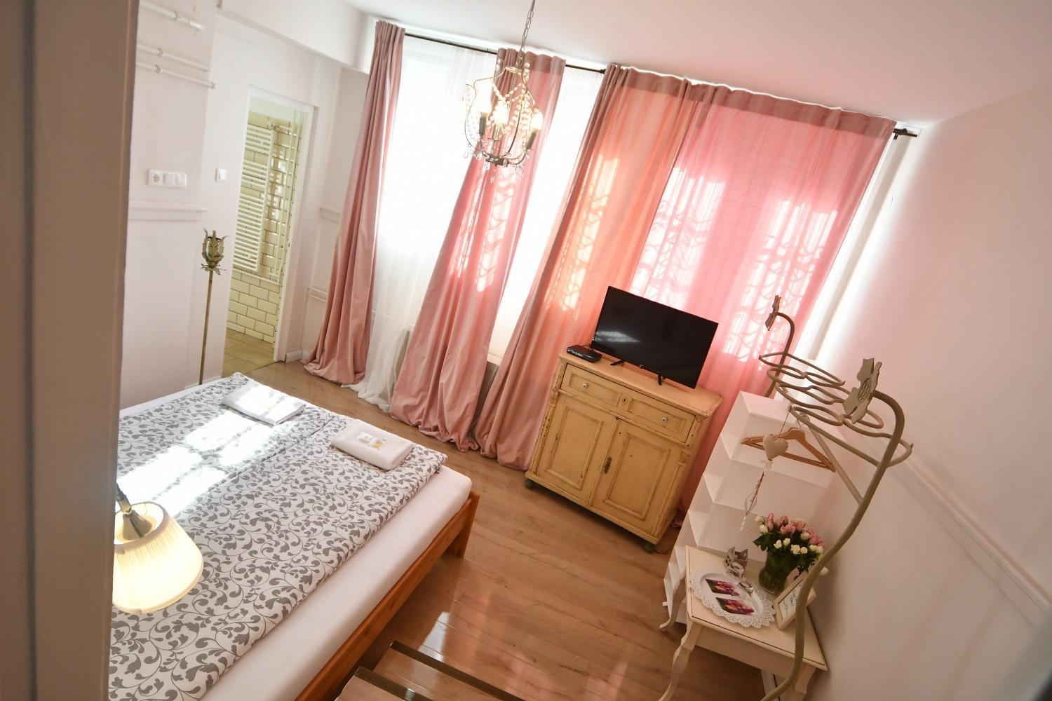 Standard Queen Room photo 1