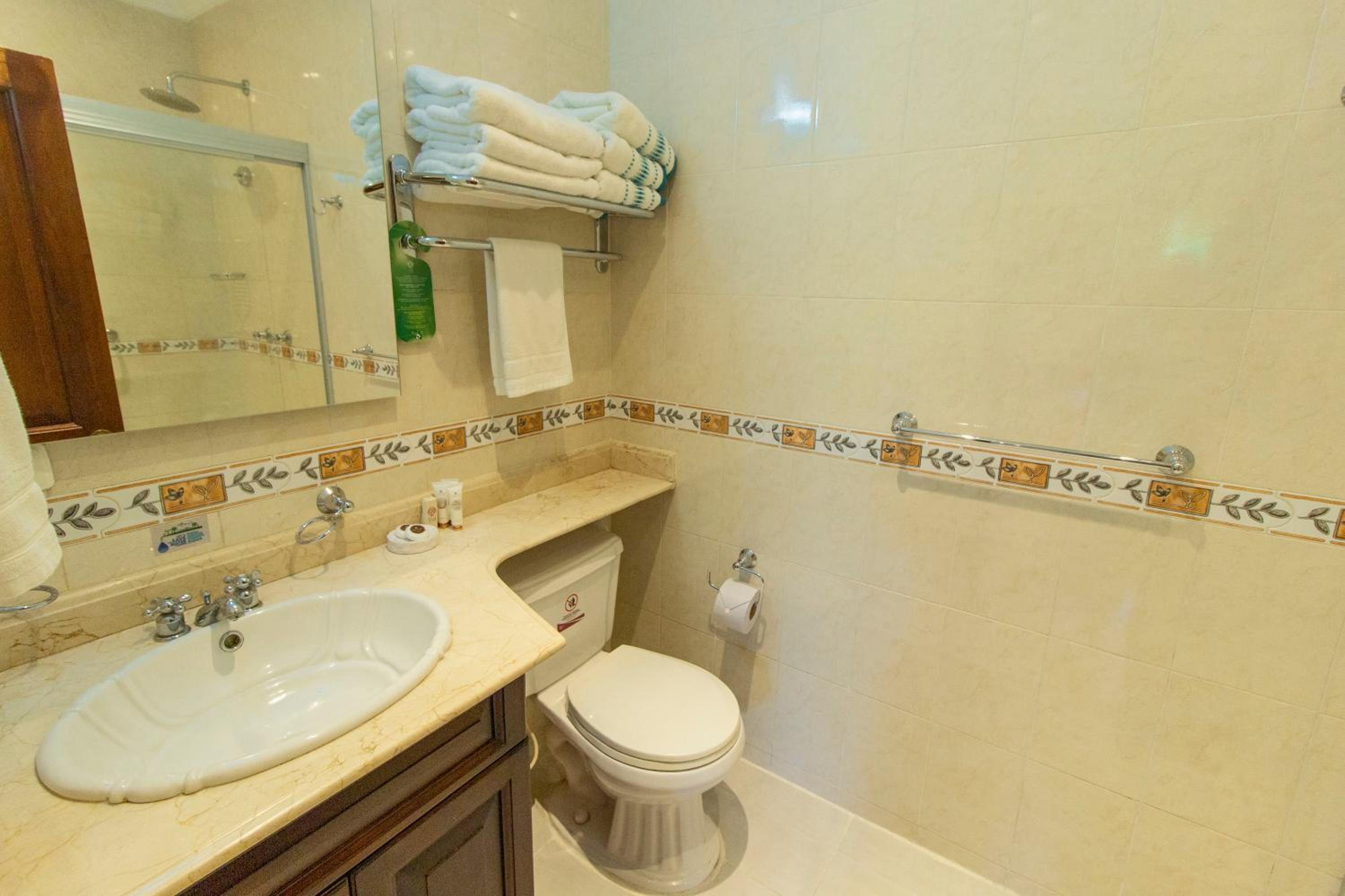 Triple Room with Balcony - Photo 2