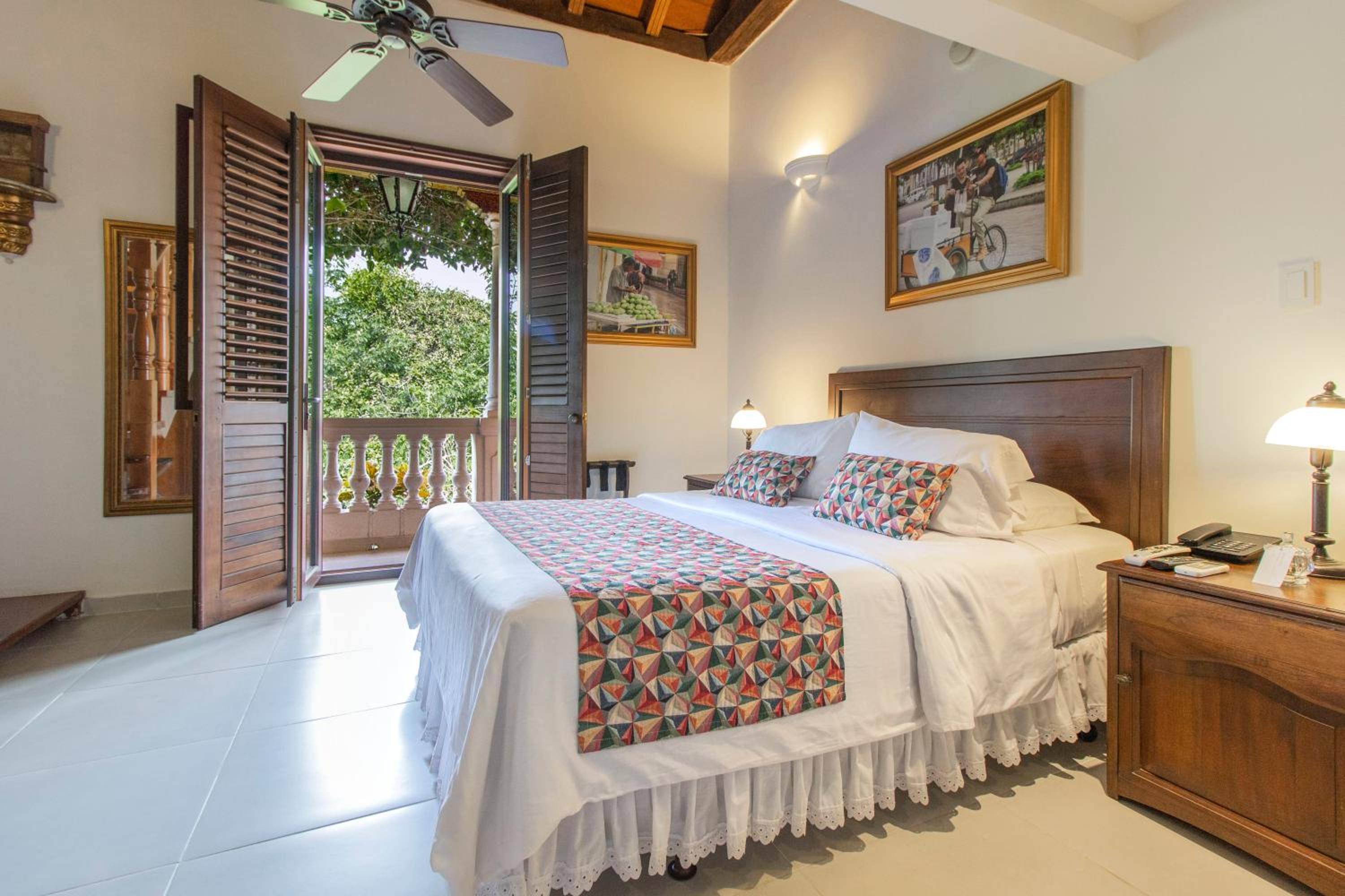 Triple Room with Balcony - Photo 3