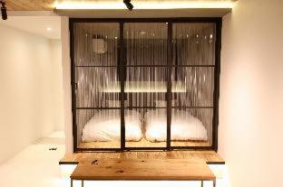 Standard Twin Room with Sofa and Shared Bathroom