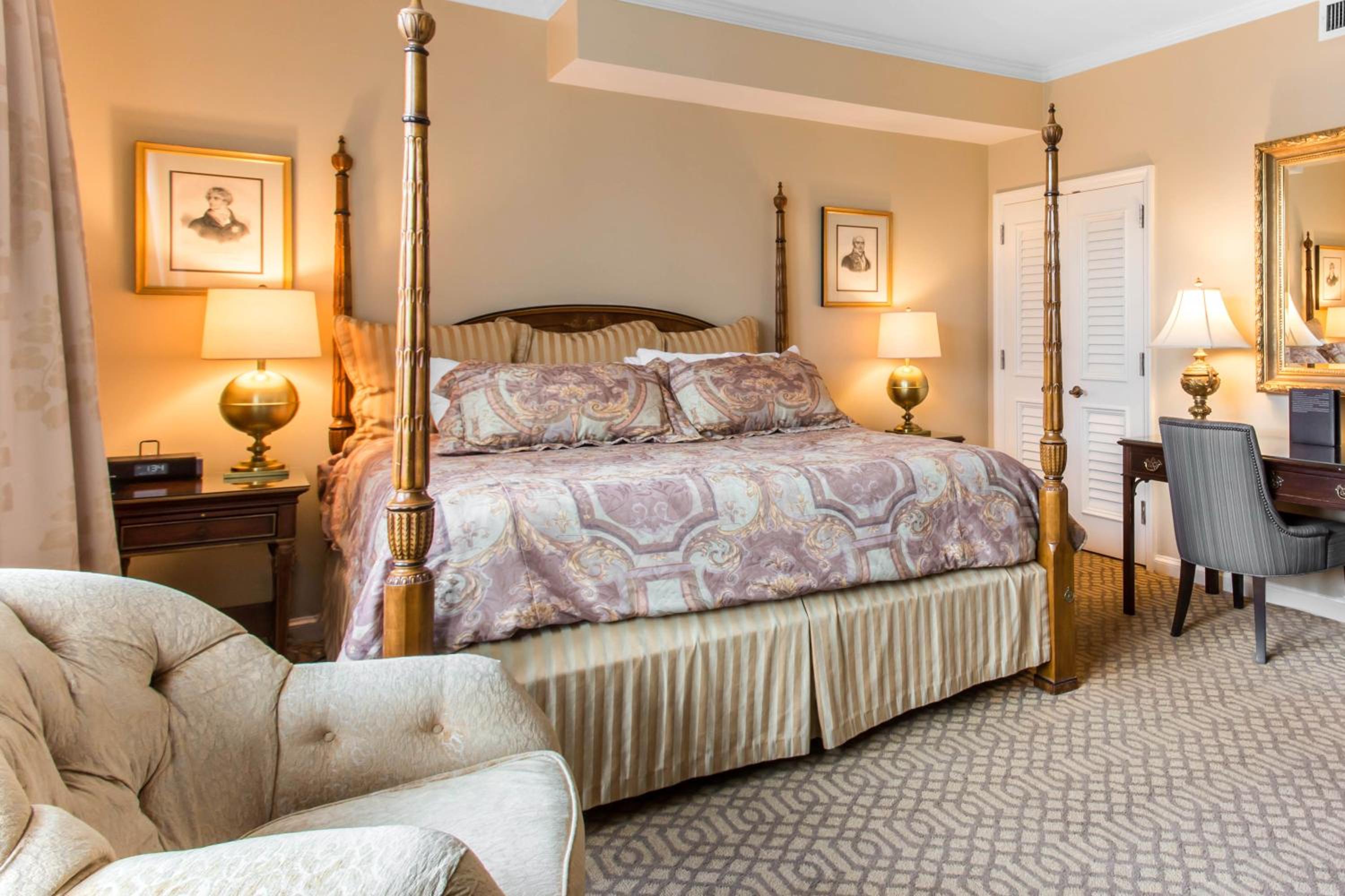 Luxury Penthouse Suite - 1 King Bed - Photo 6