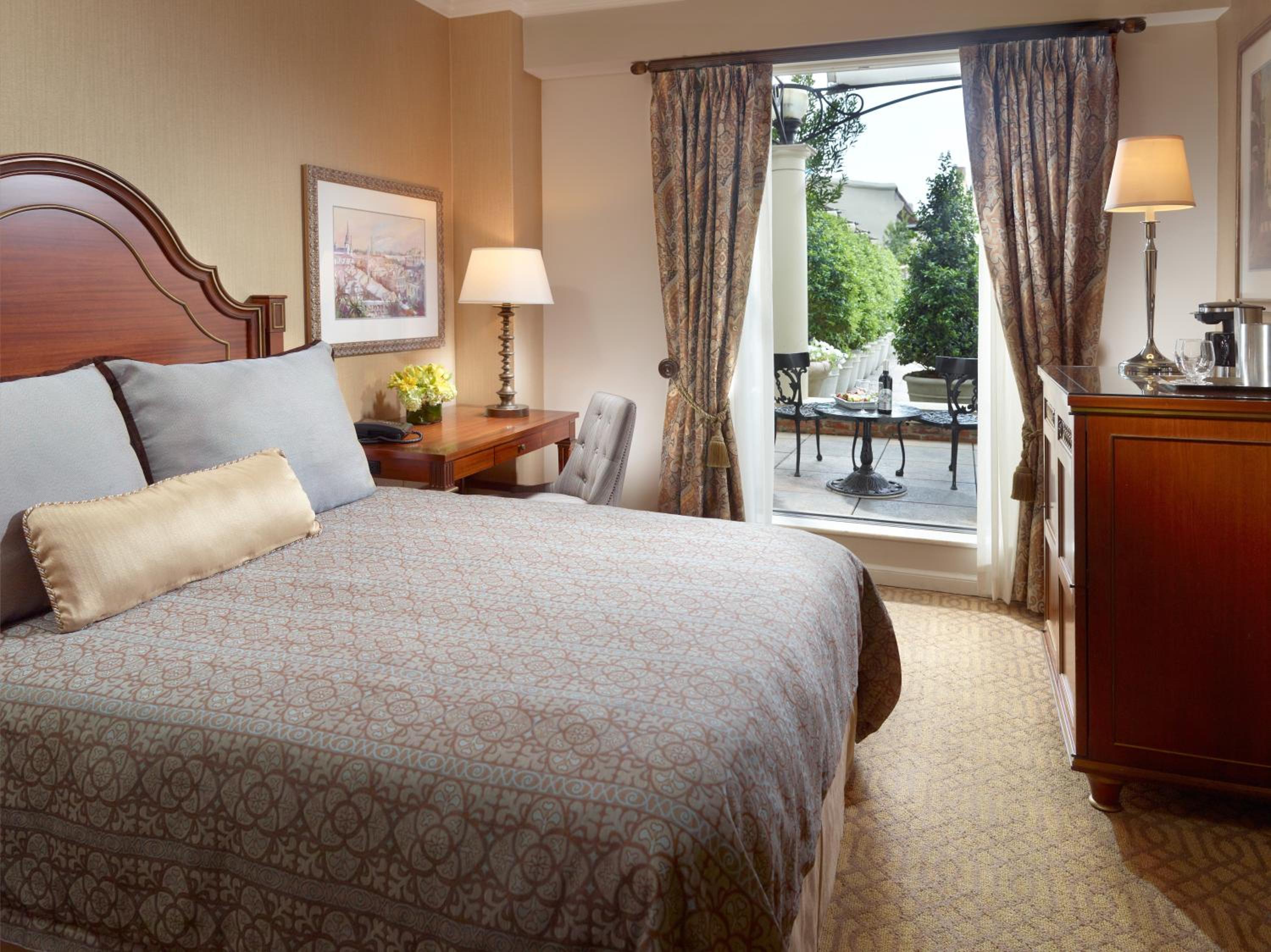 Queen Room - Courtyard View - Photo 13