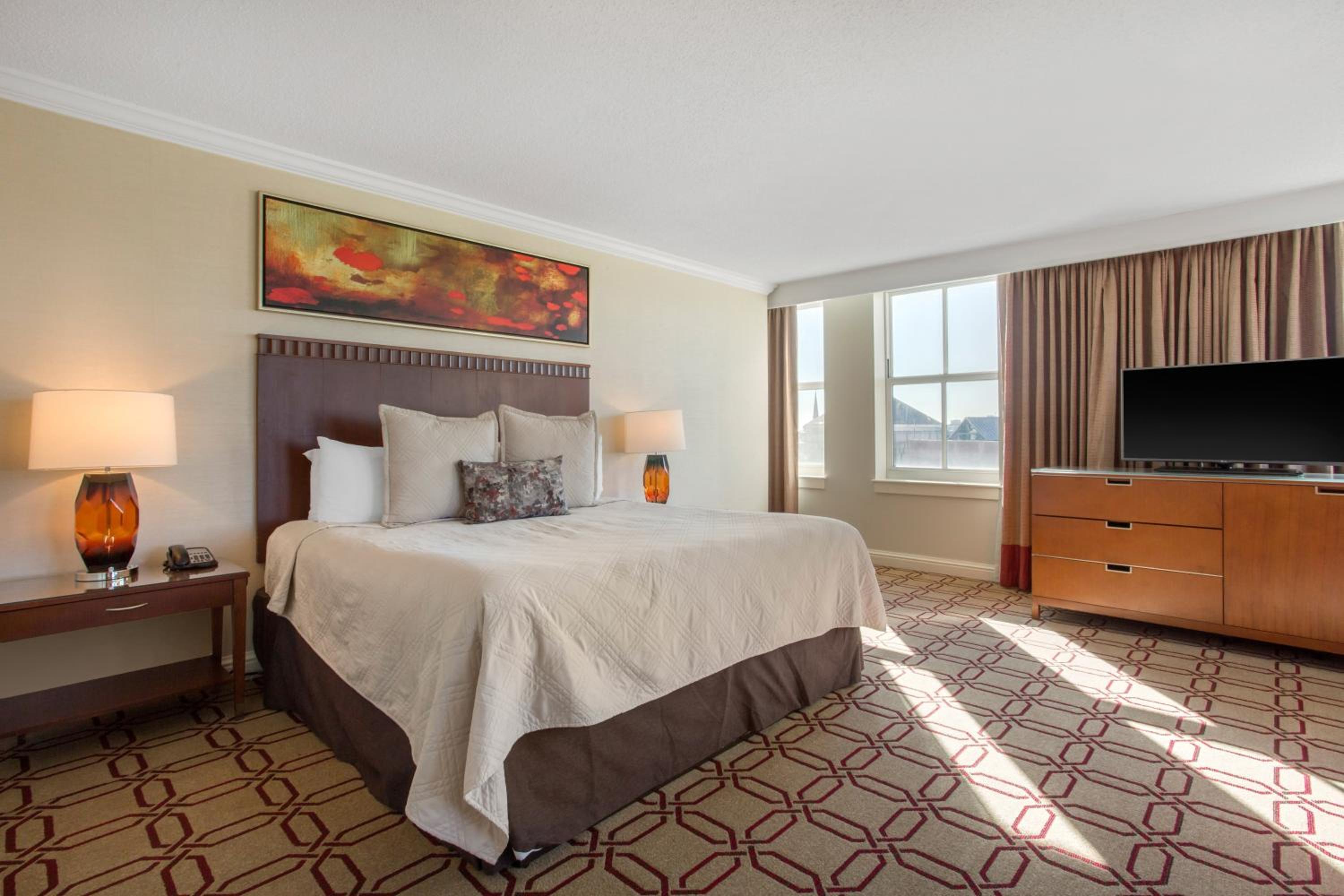 Corner Suite 1 King Bed photo 3