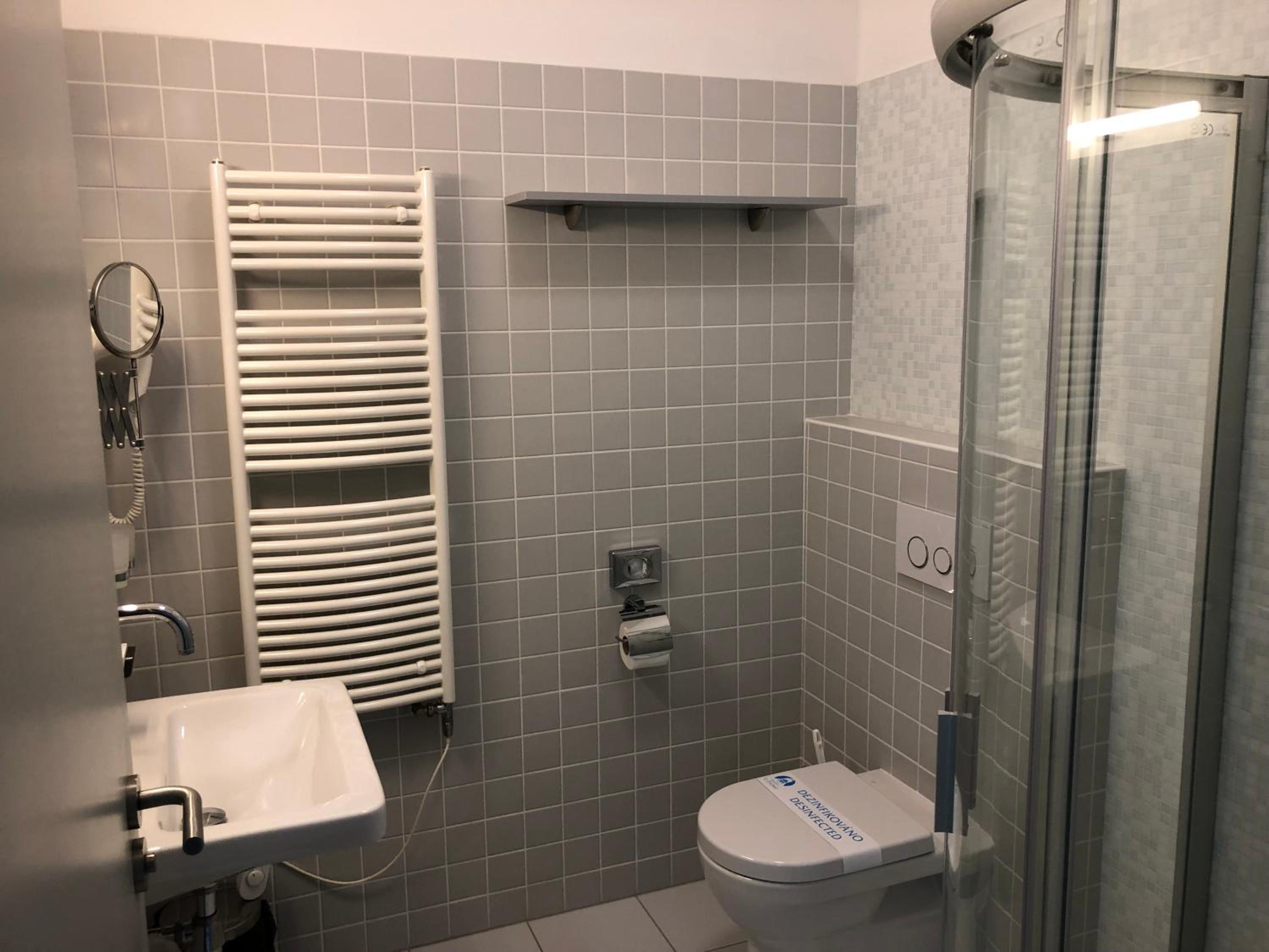 Single Room photo 3