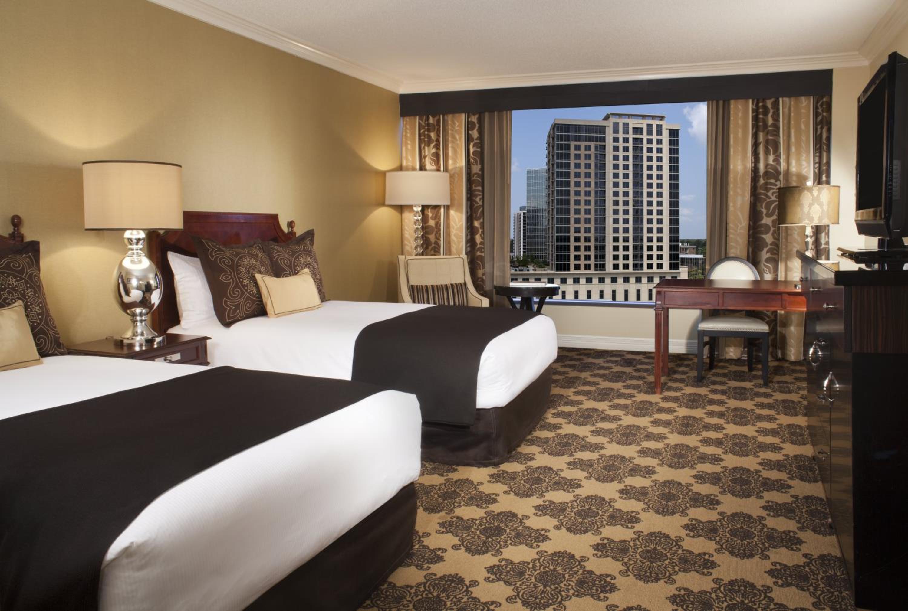 Premier Signature City view - 2 Queens - Photo 5