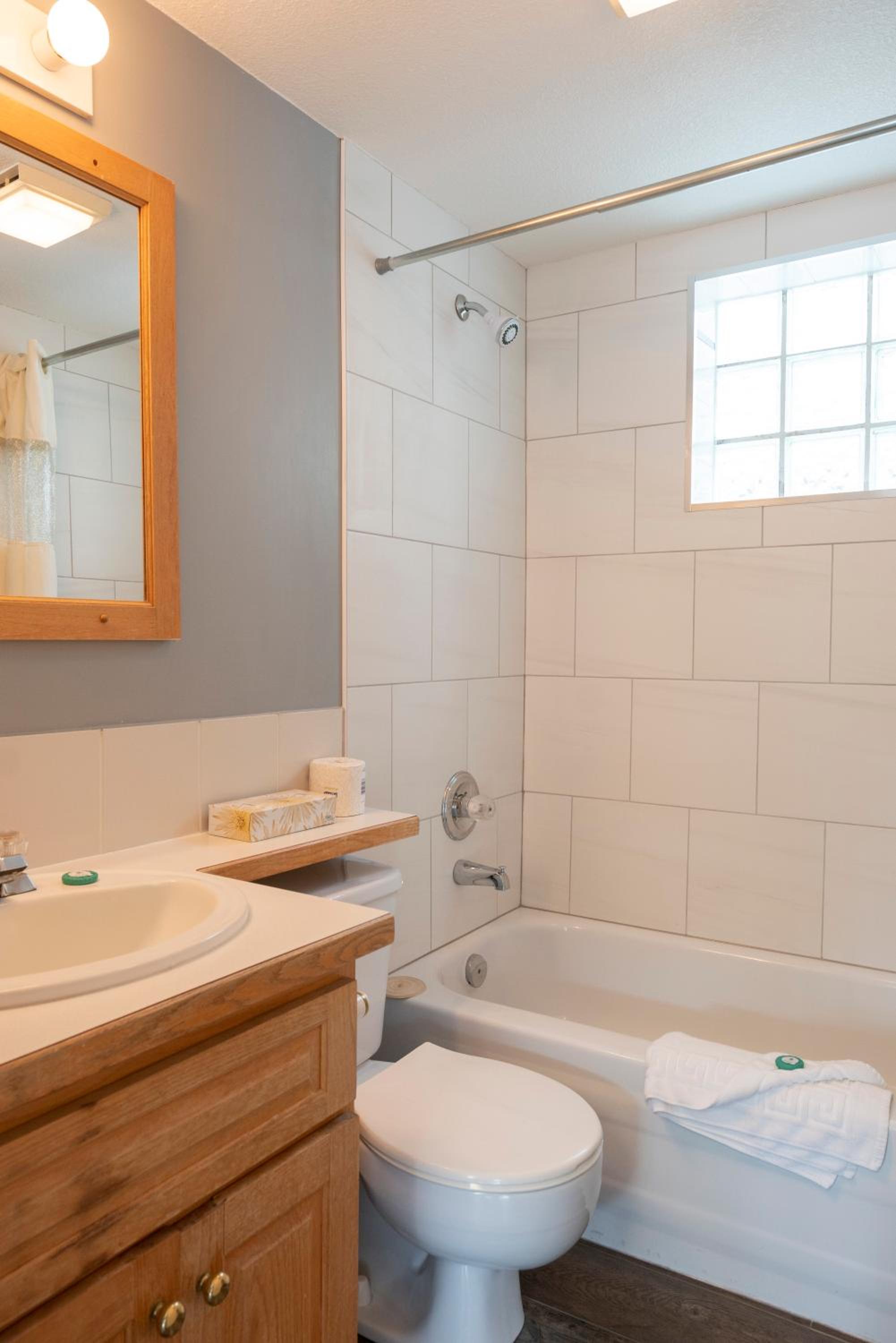 Three-Bedroom Suite photo 2