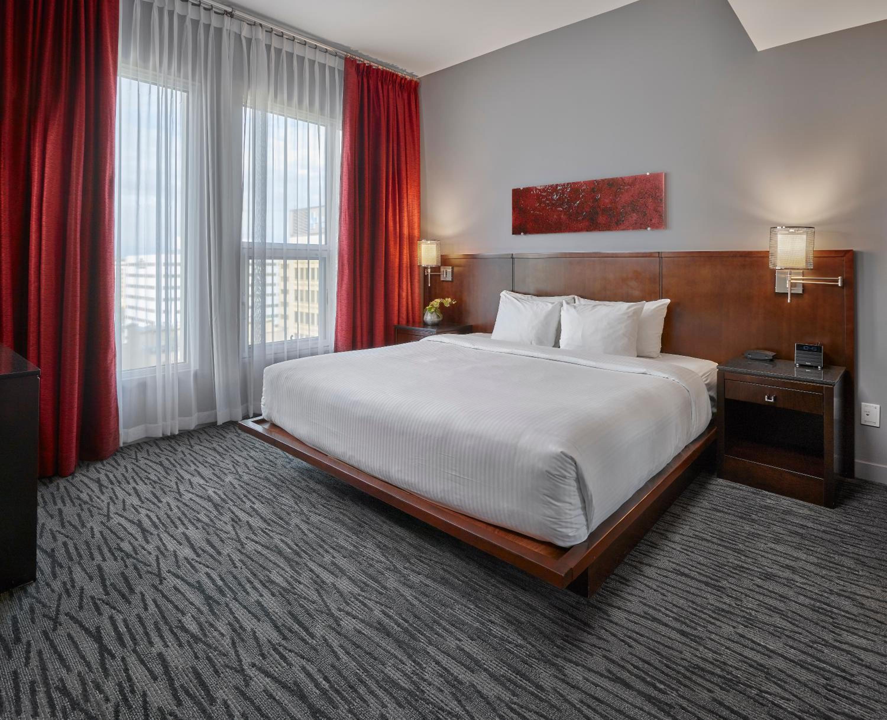 Deluxe Suite - Photo 3