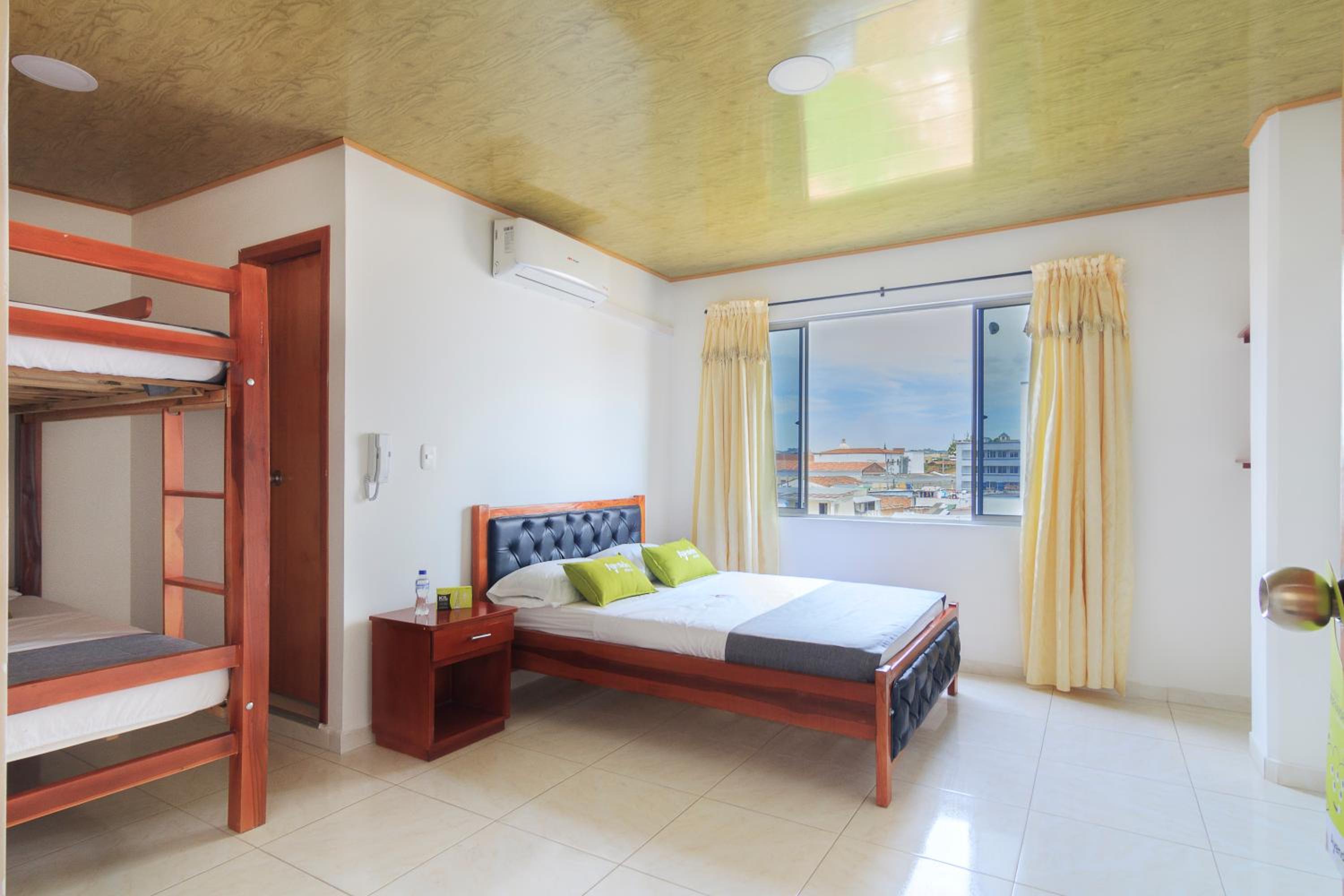 Superior Quadruple Room photo 3