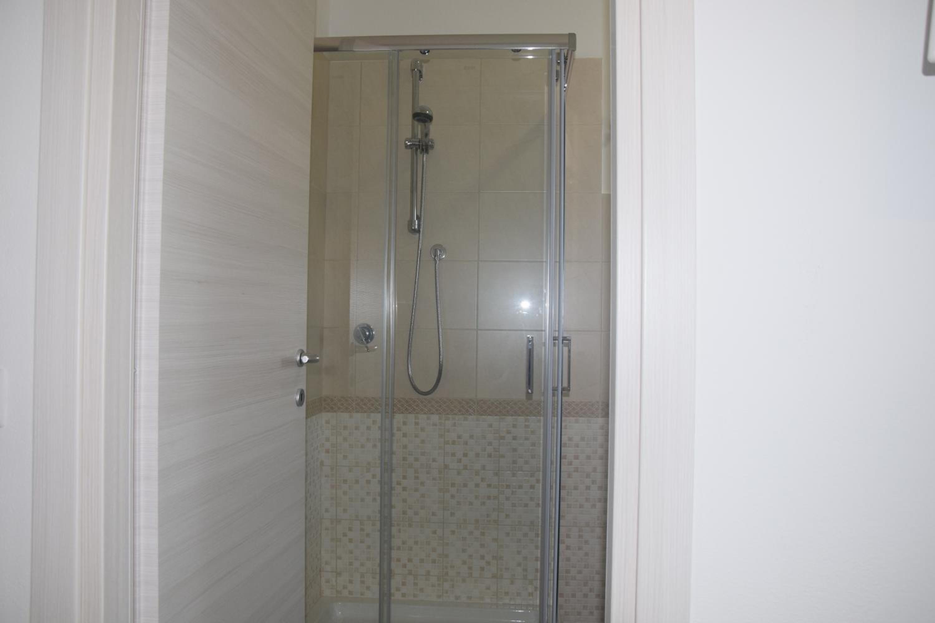 Deluxe Double or Twin Room with Balcony - Photo 24
