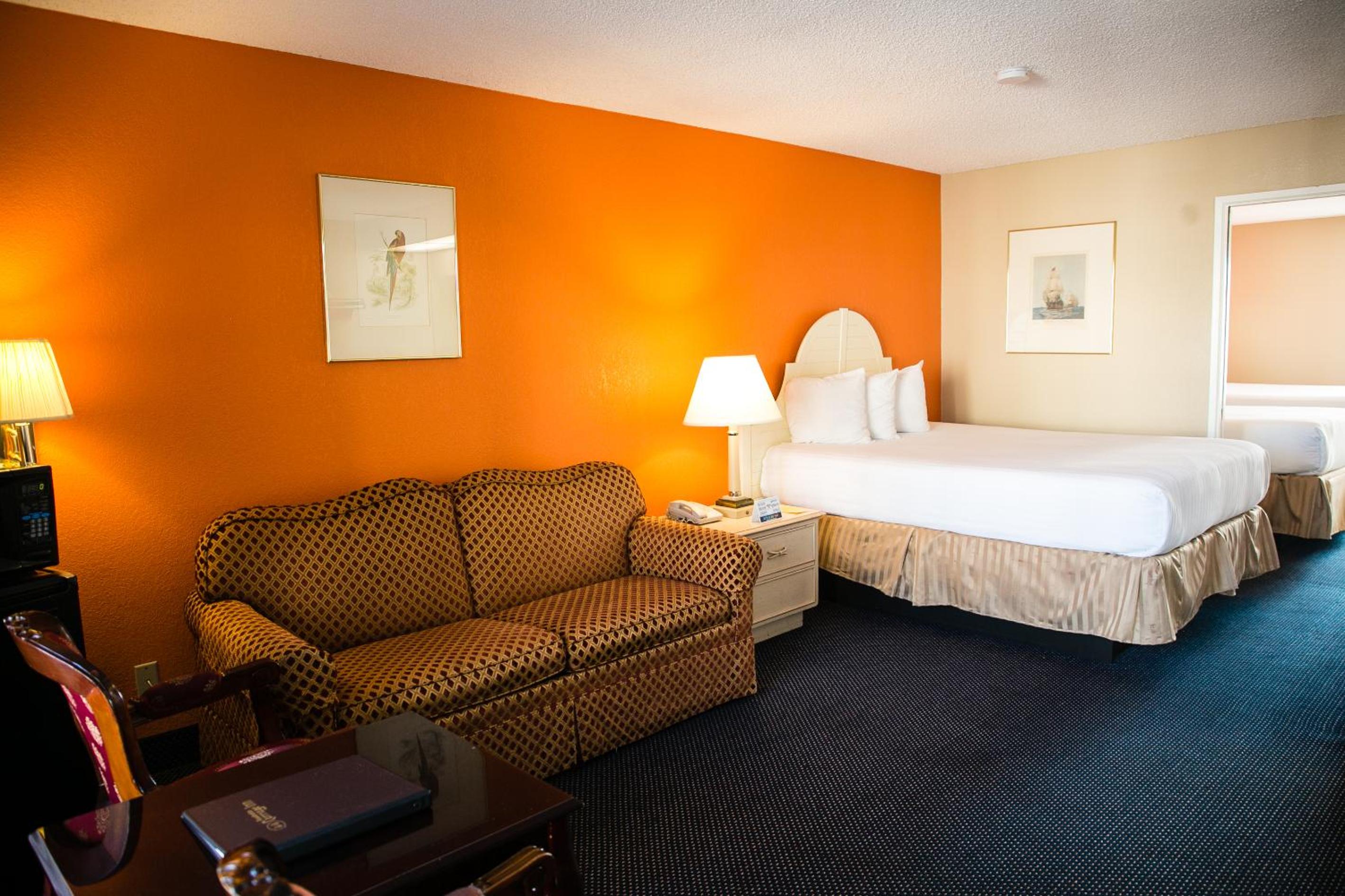 One-Bedroom Suite - Non-Smoking - Photo 1