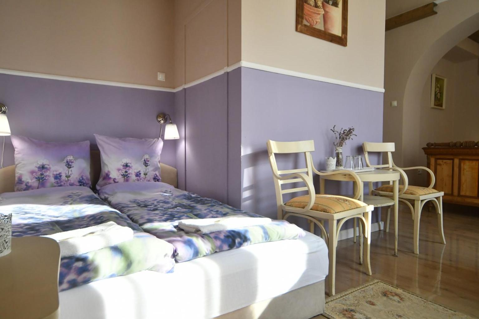Large Double Room photo 2