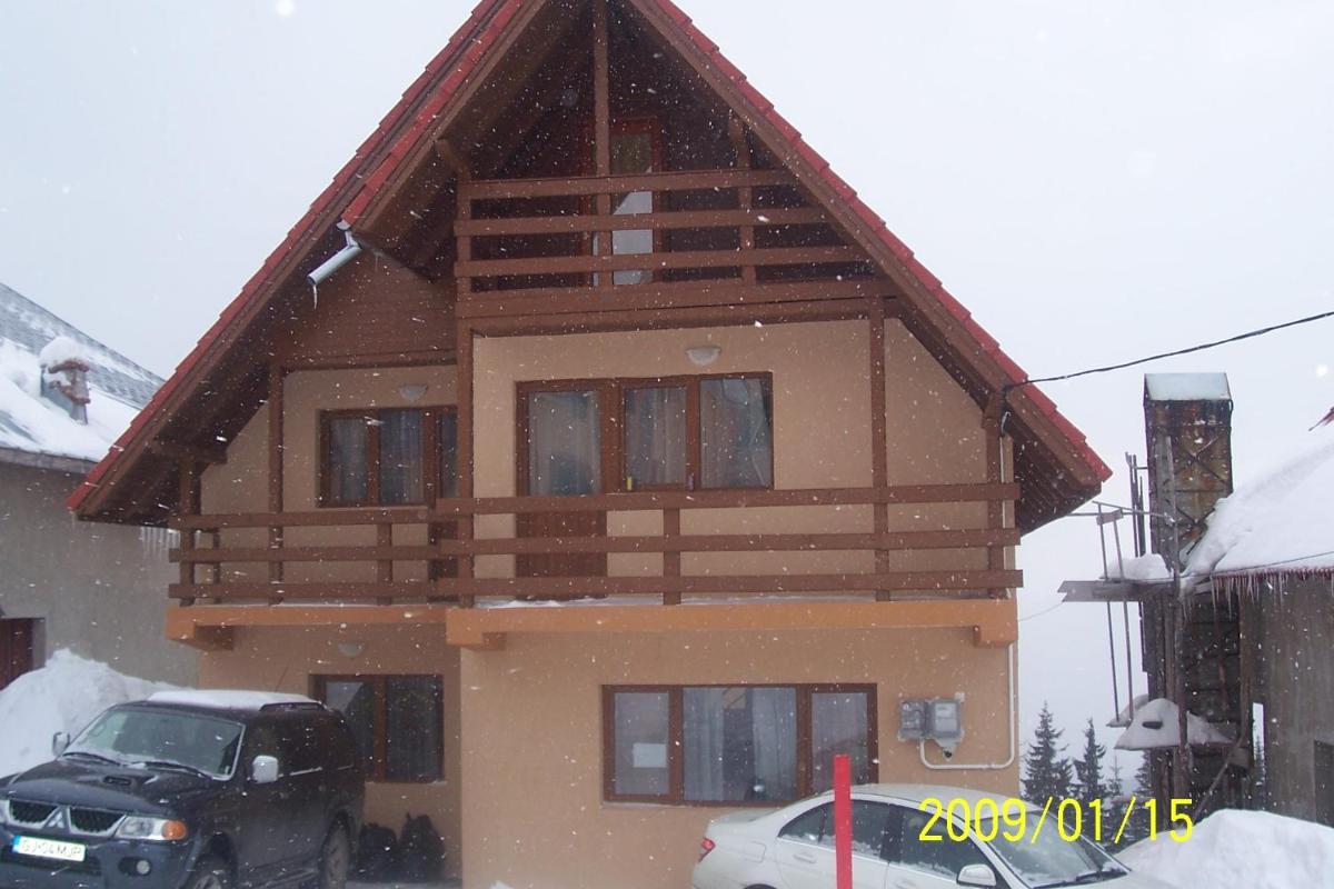 8-Bedroom Villa photo 3