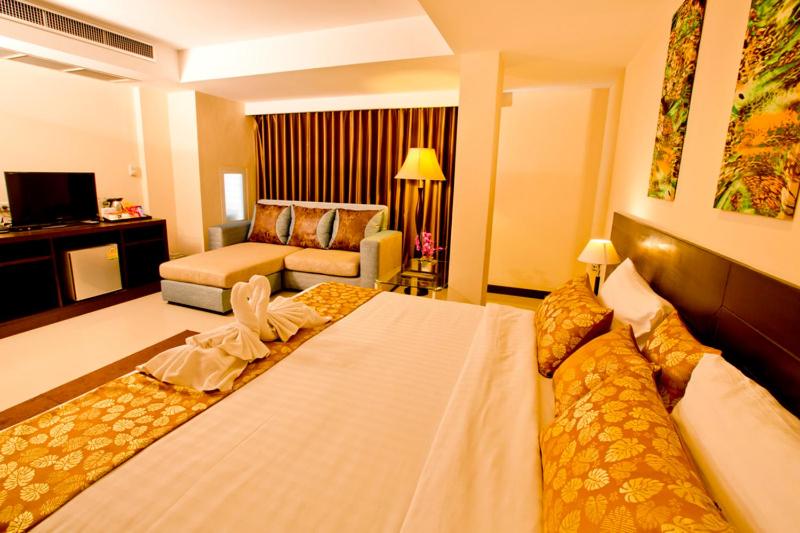 Suite - Photo 2