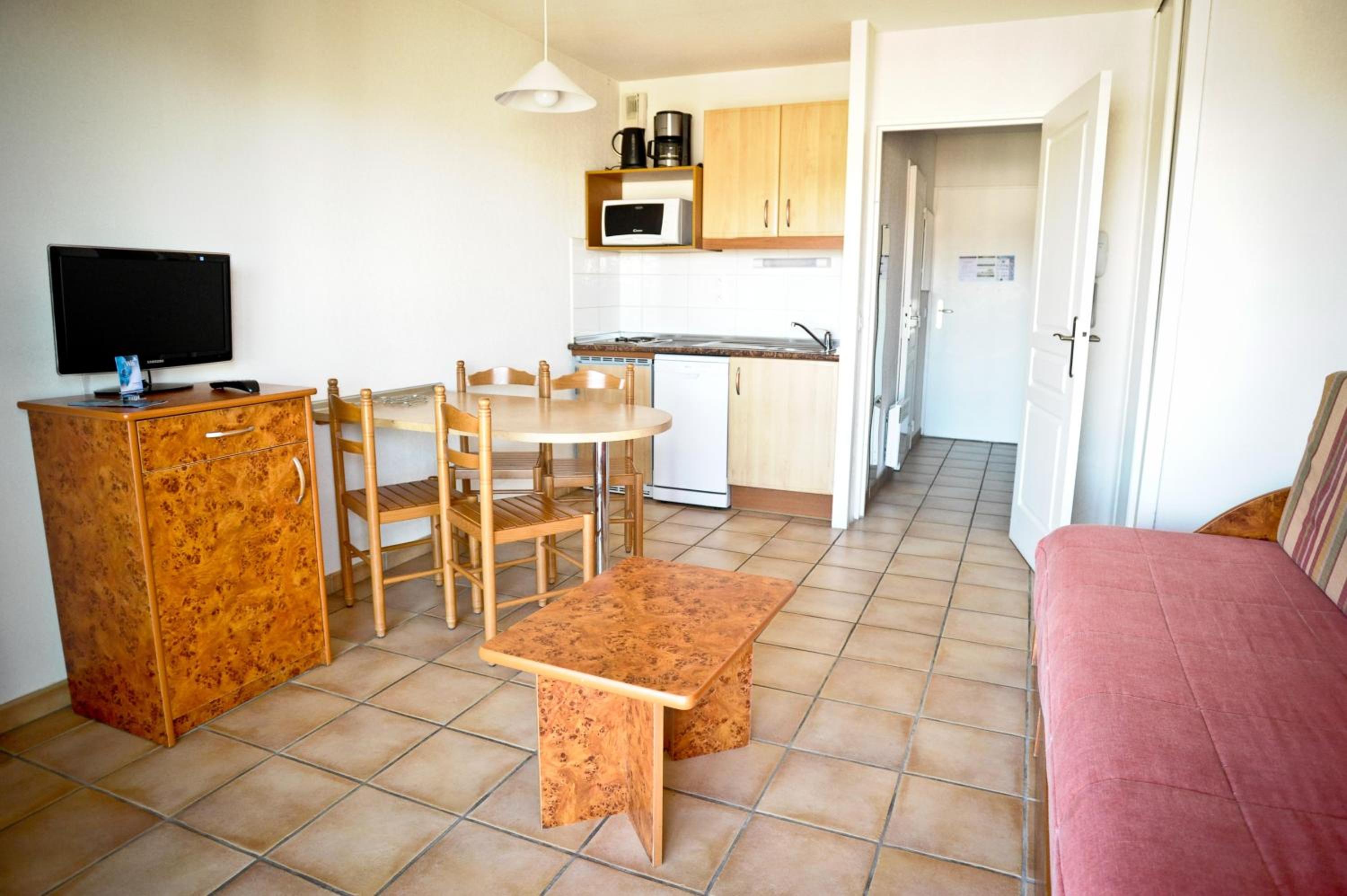 Studio (4 Adults) - Photo 4