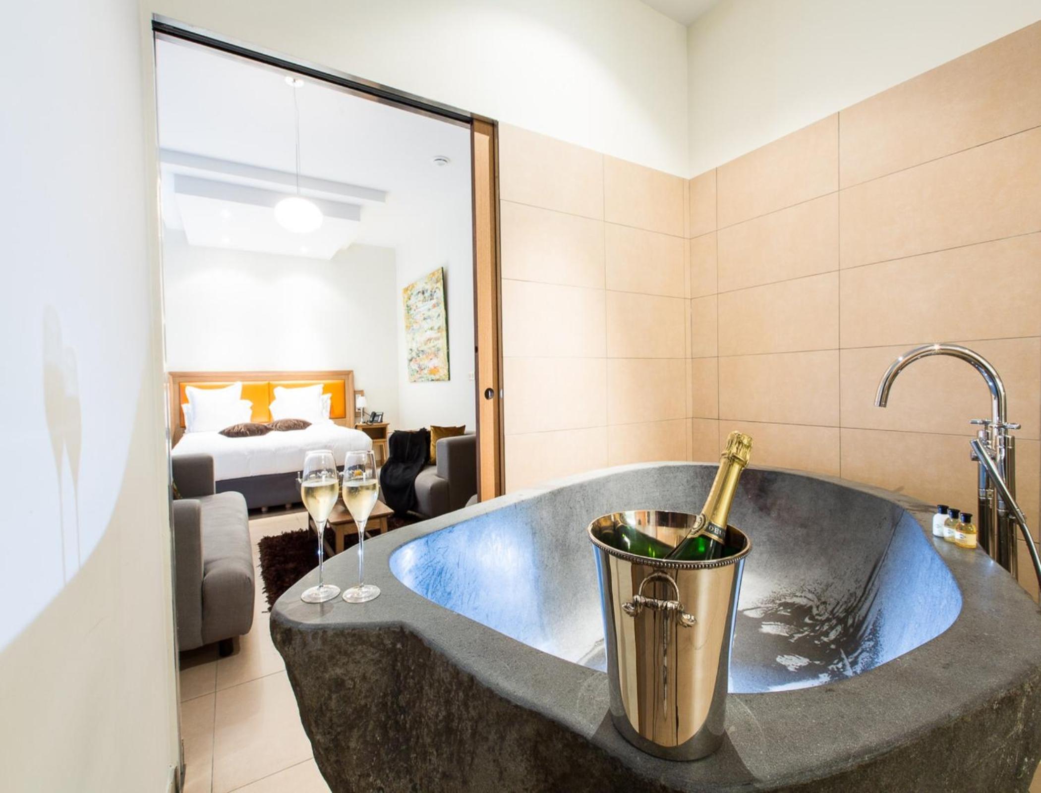 Suite with Sauna - Photo 3