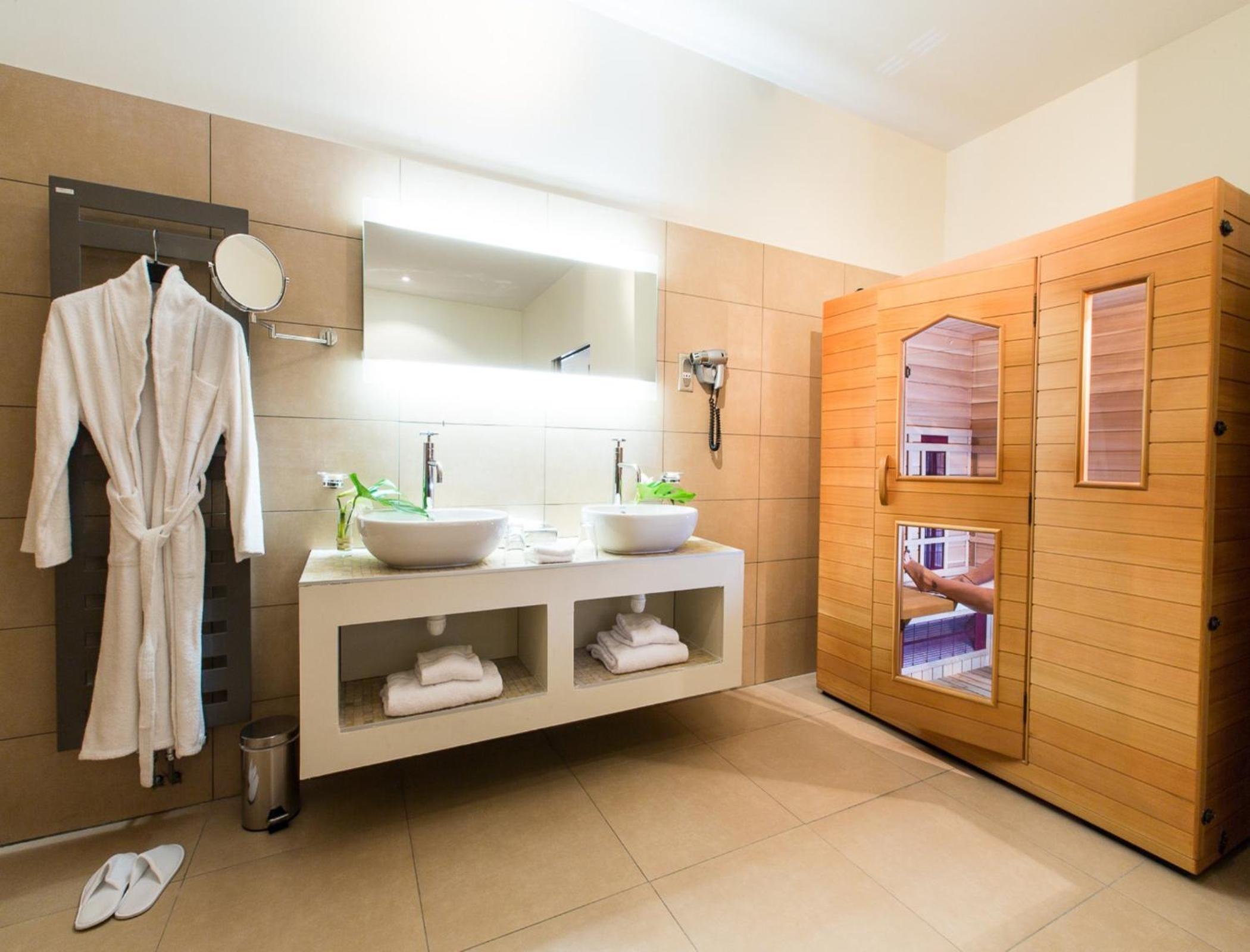 Suite with Sauna - Photo 4