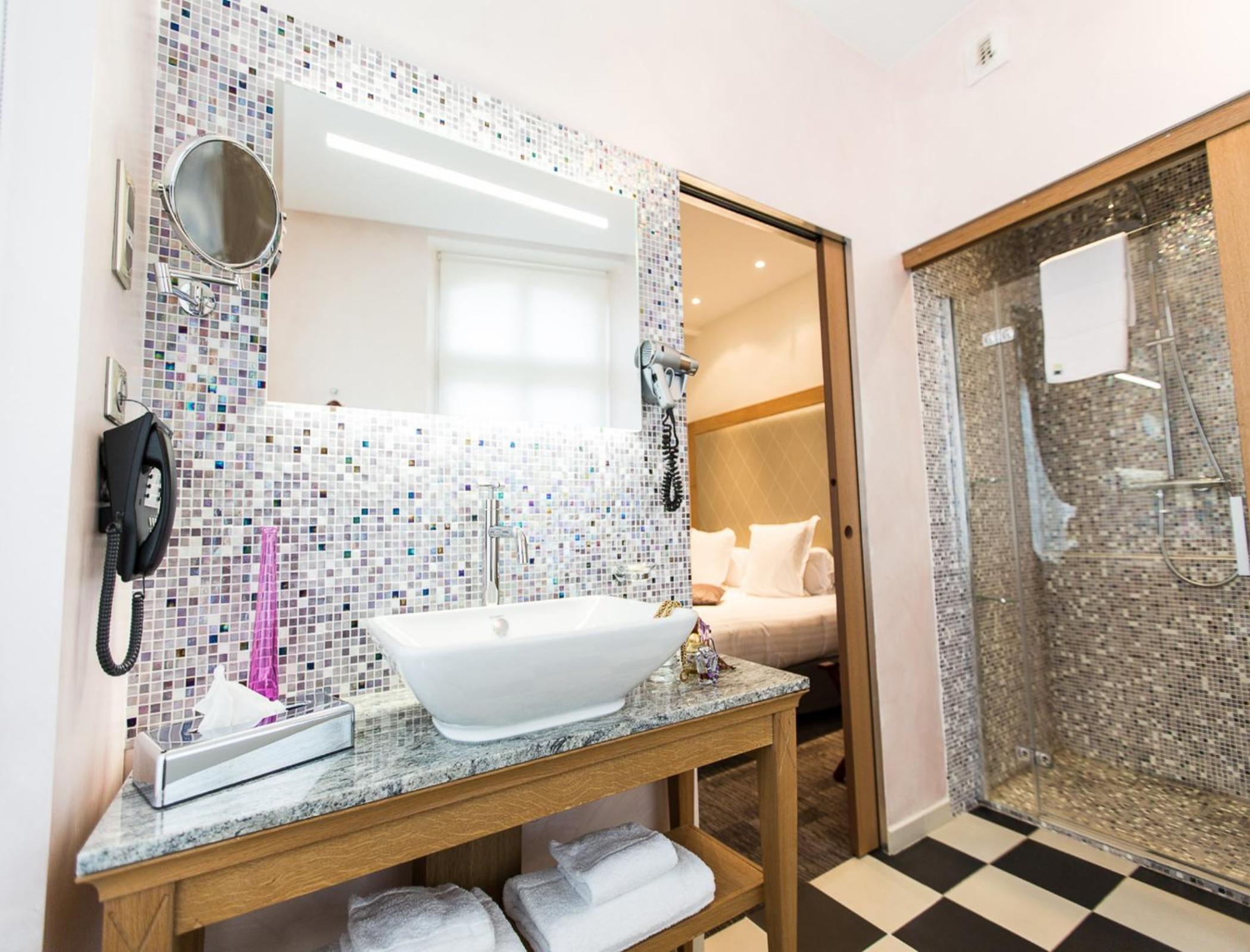 Cozy Double Room - Photo 2