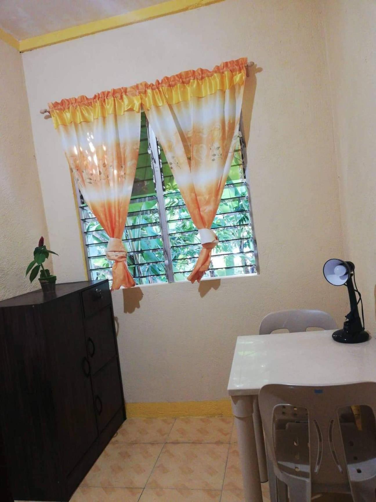 Budget Double Room - Photo 10
