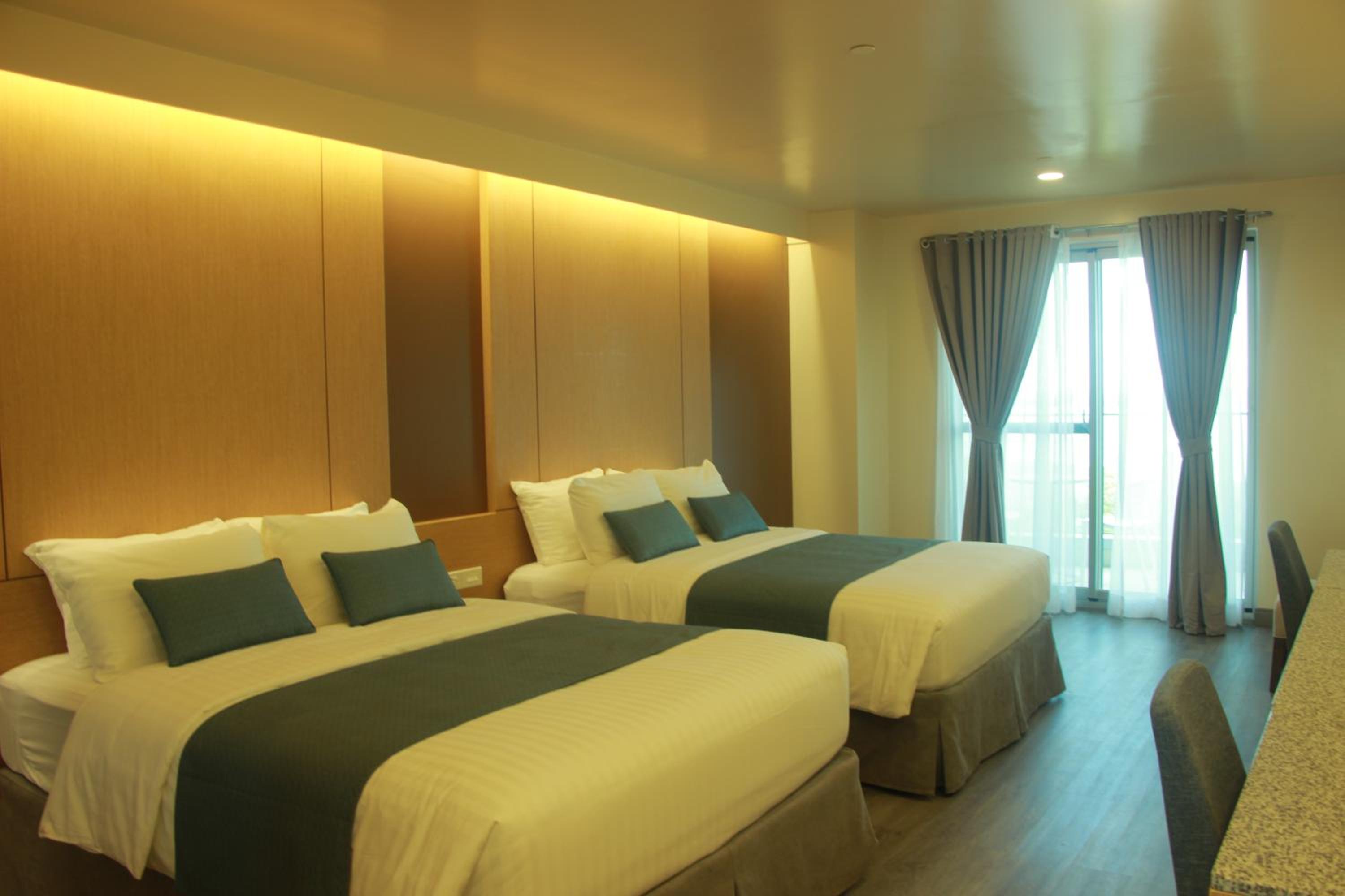 Deluxe Double or Twin Room with Sea View - Photo 6