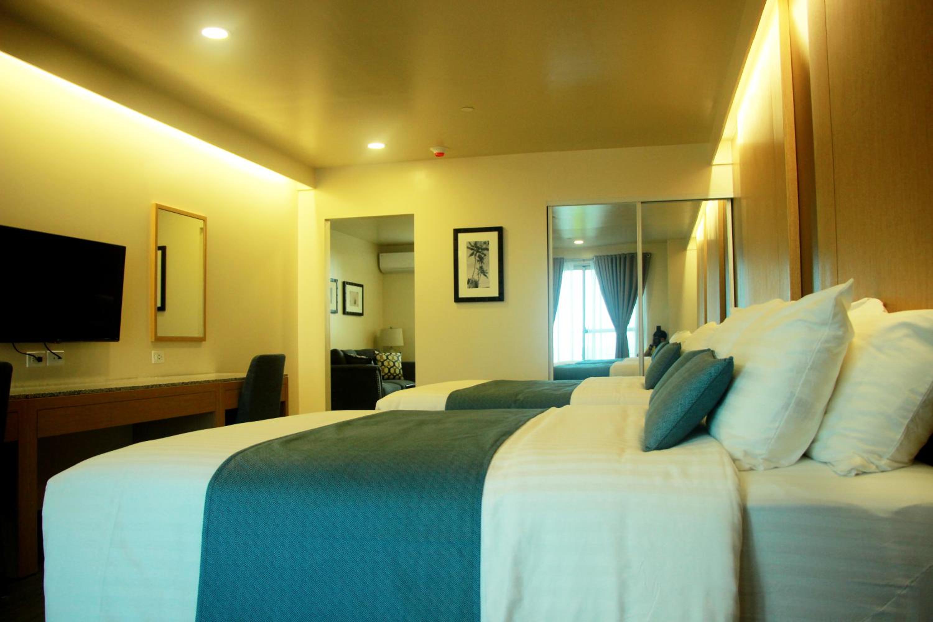 Suite with Sea View - Photo 8