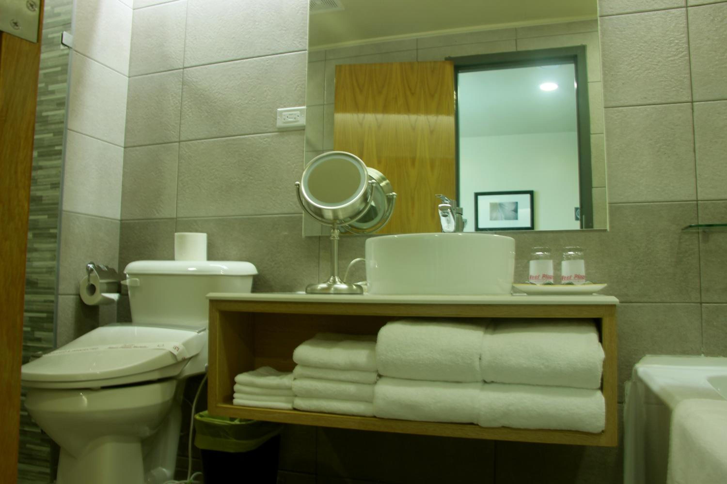 Suite with Sea View - Photo 4