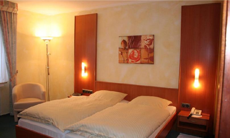 Double Room - Photo 5