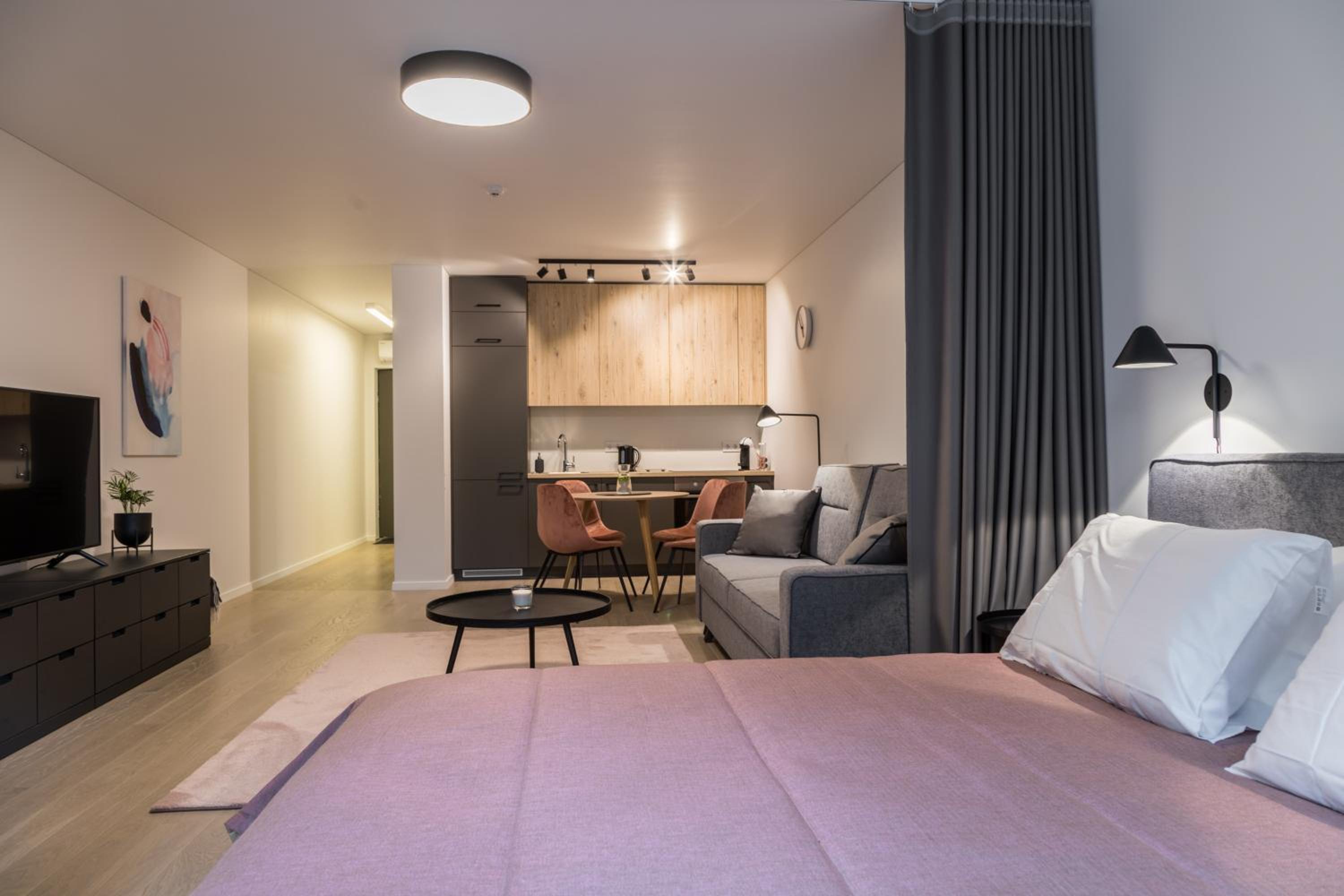 Deluxe Apartment - Photo 9