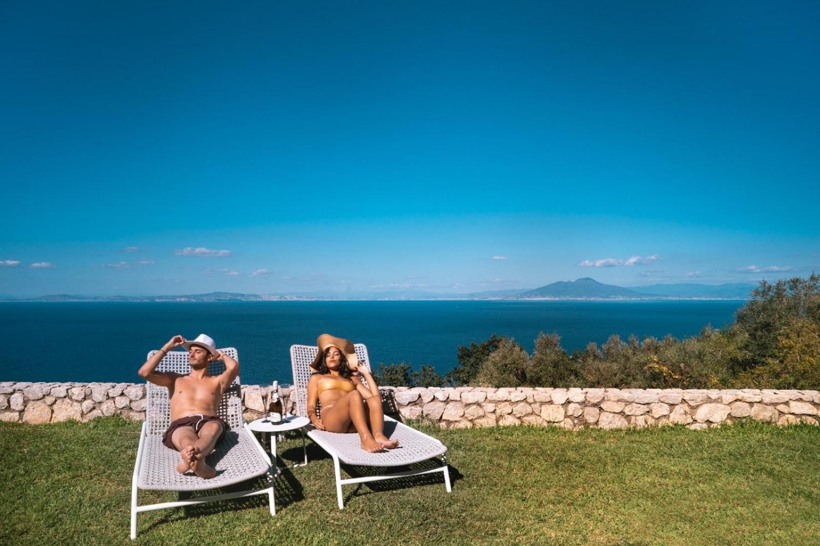 Double Apartment with Sea View and Private Jacuzzi - Photo 6