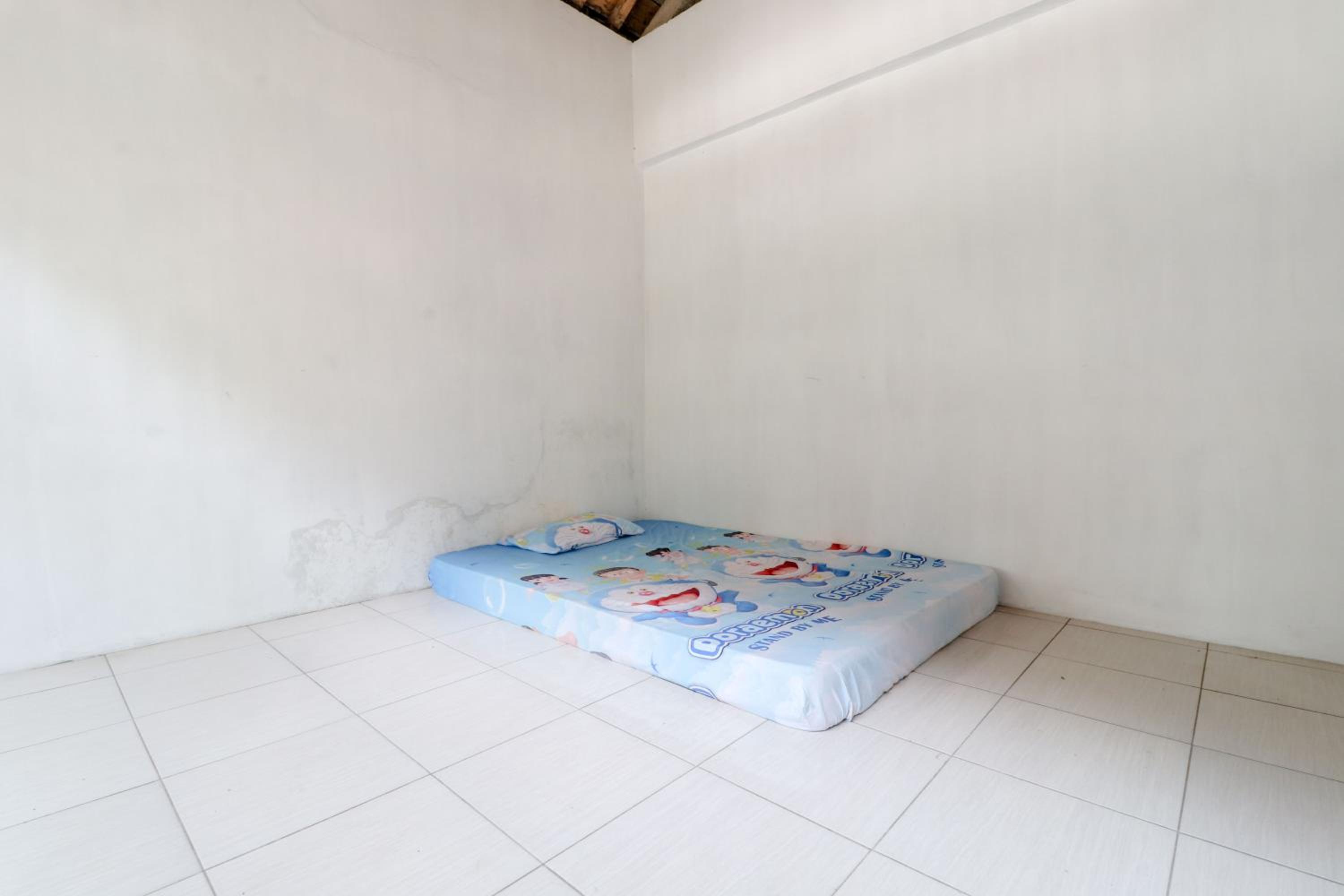 Standard Double Room with Fan - Photo 7