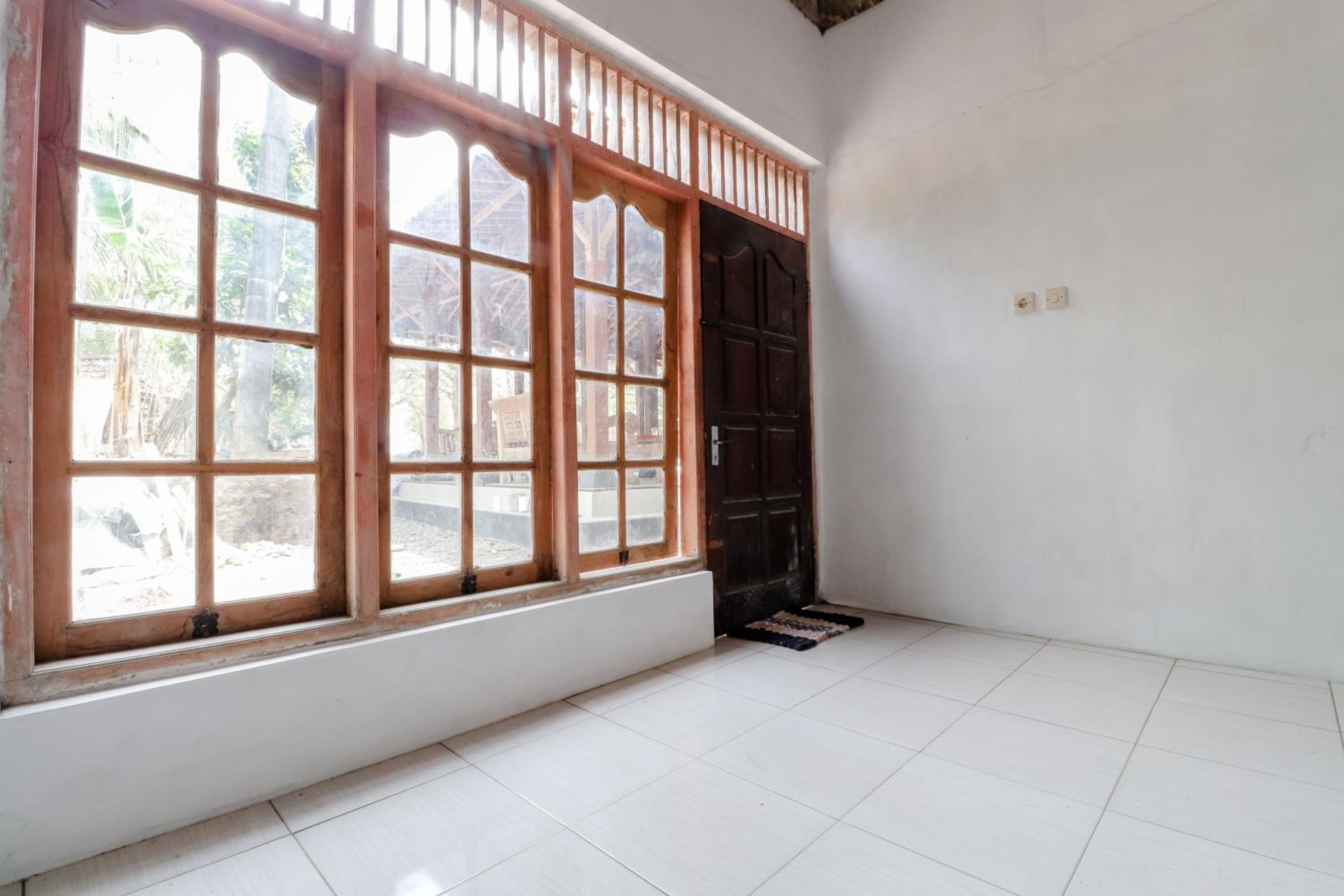 Standard Double Room with Fan - Photo 6