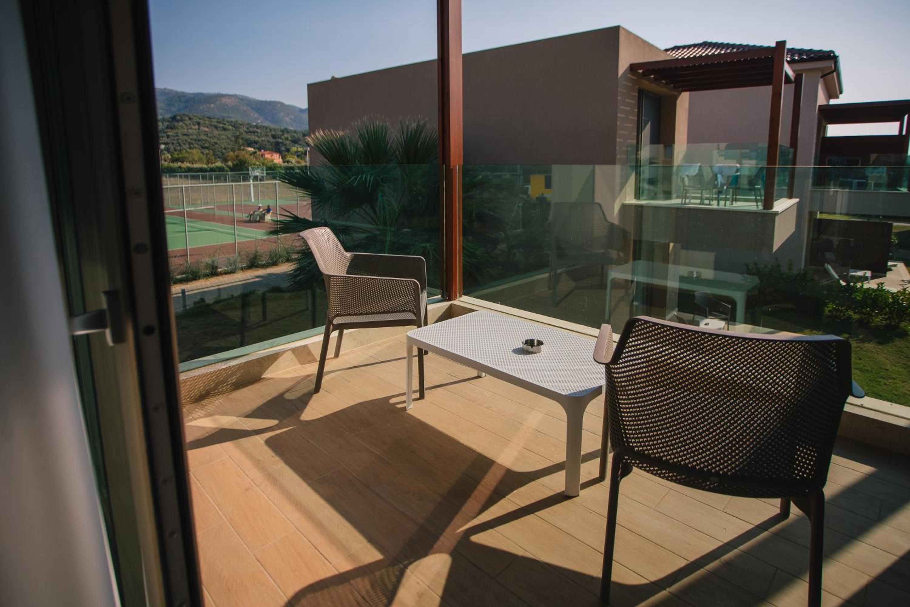 Family Room with Garden View photo 3