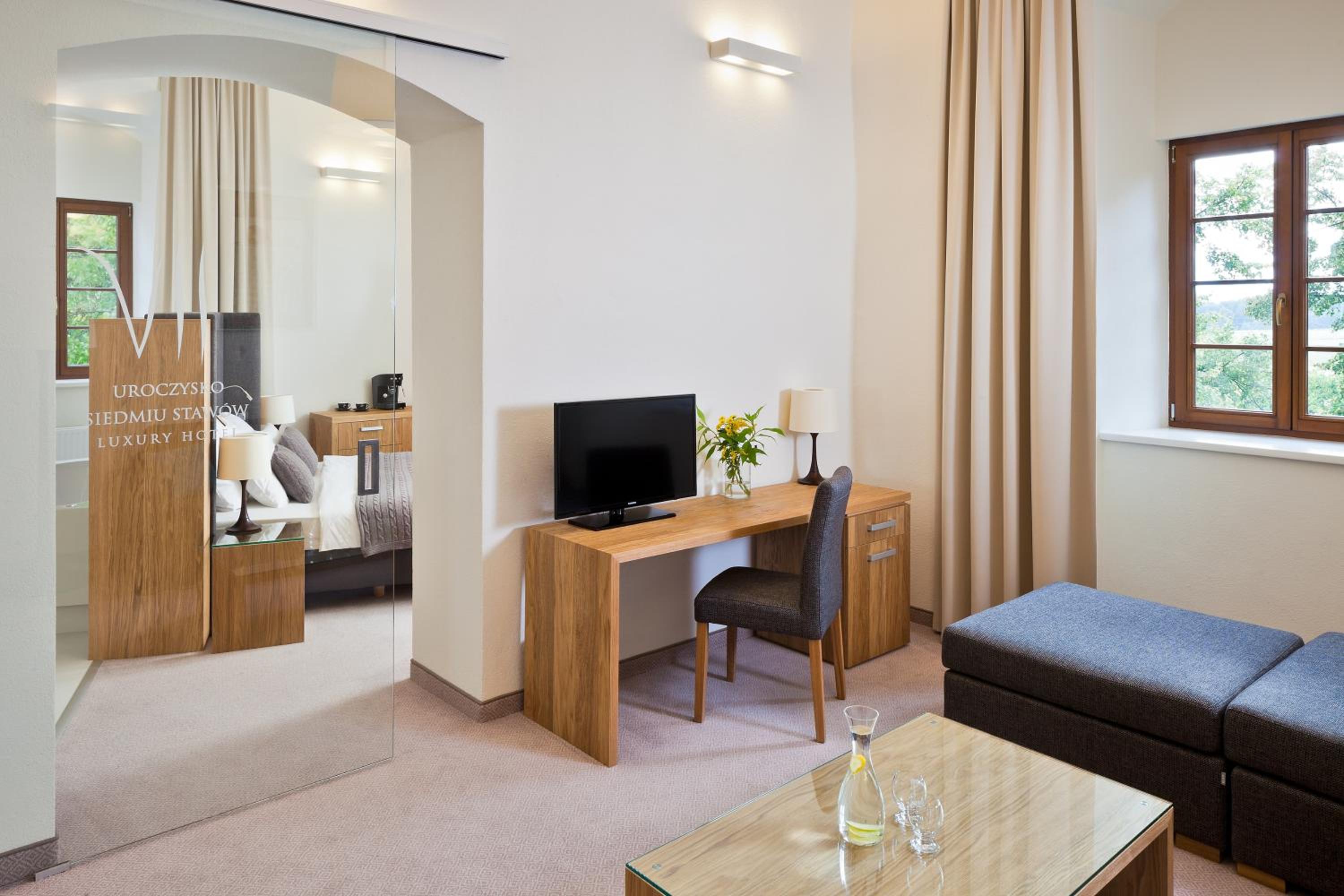Senior Suite Apartment – Castle photo 2