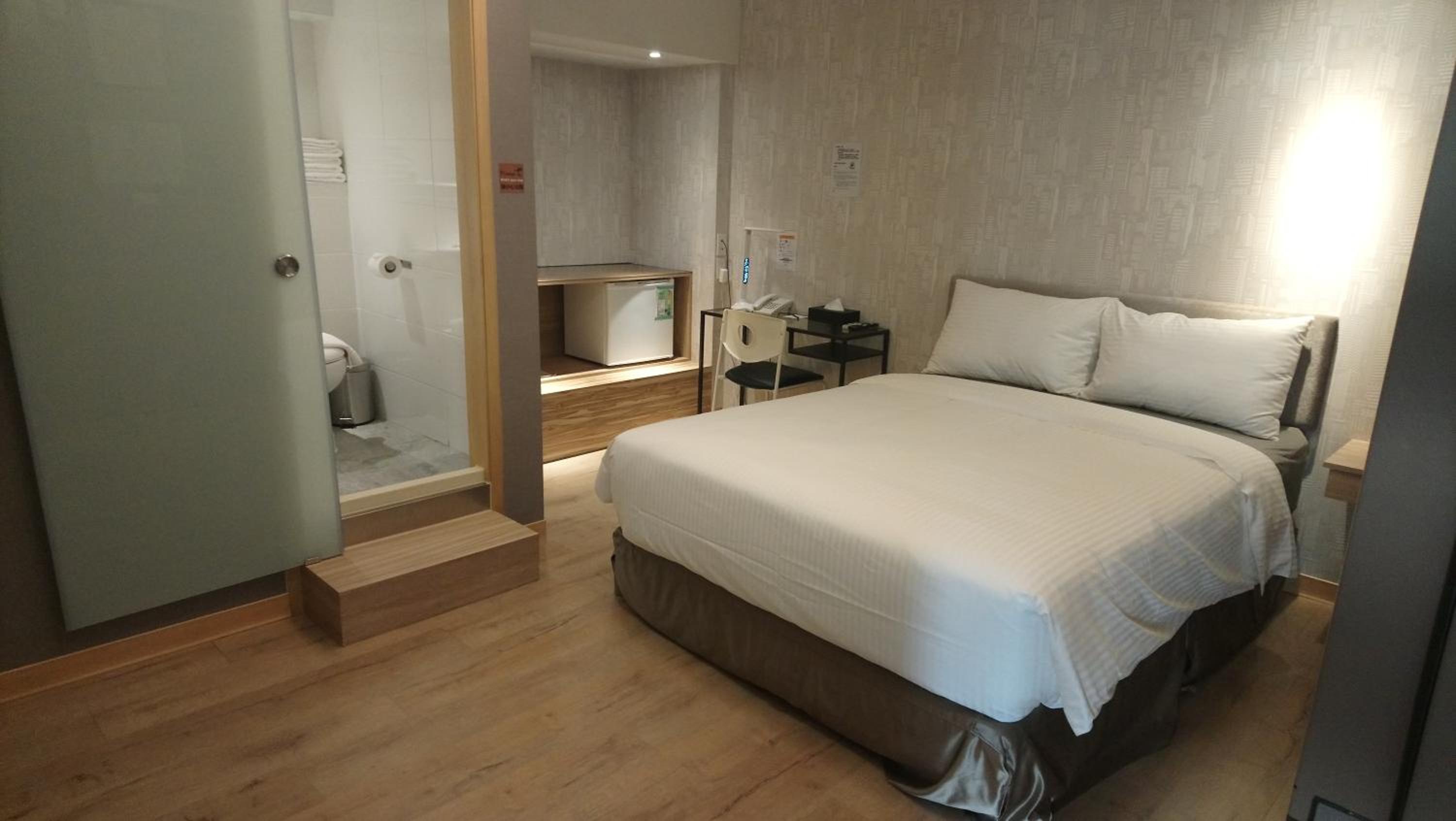 Comfort Double Room - No Window photo 1
