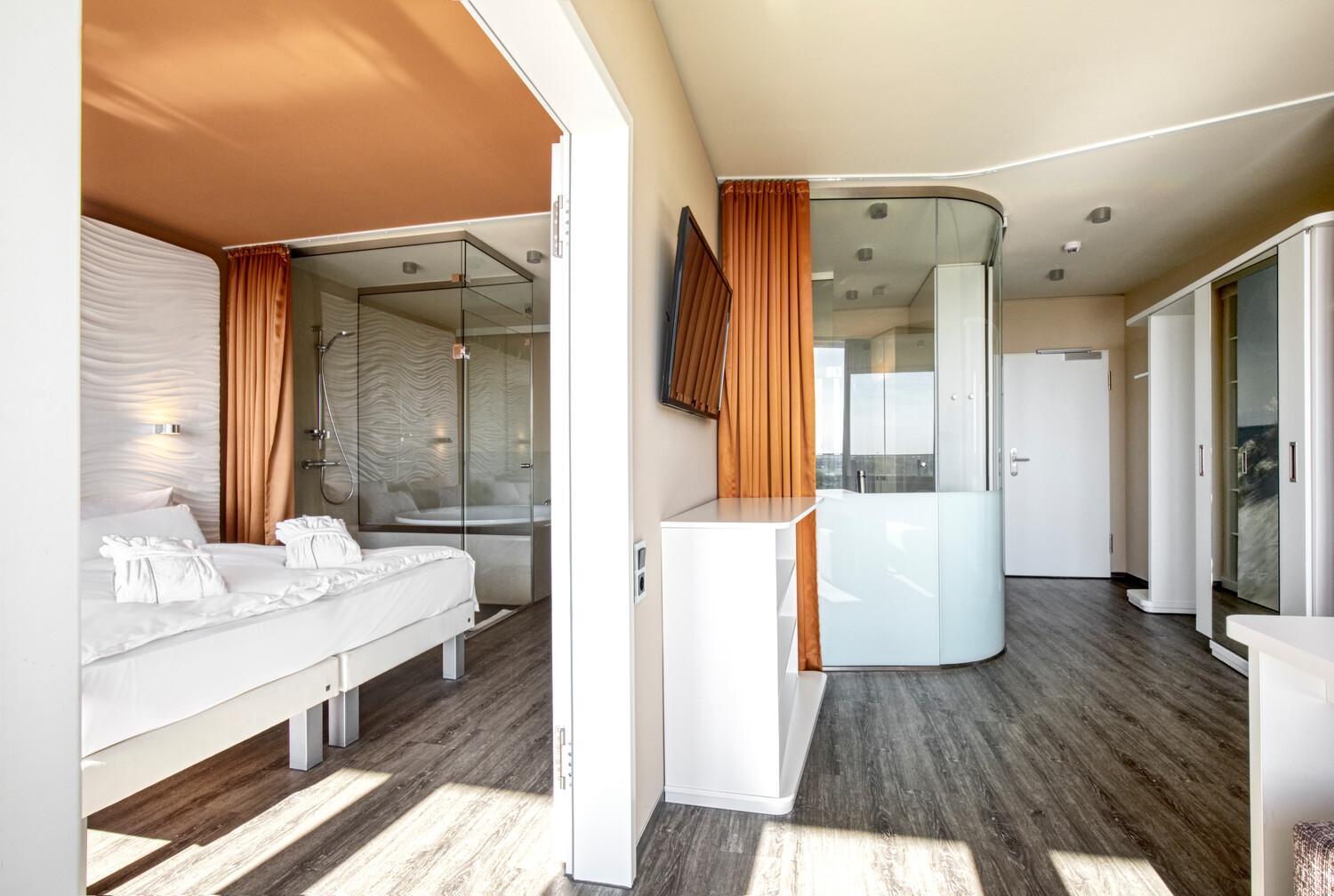 Suite seitlicher Meerblick mit Balkon thumbnail 5
