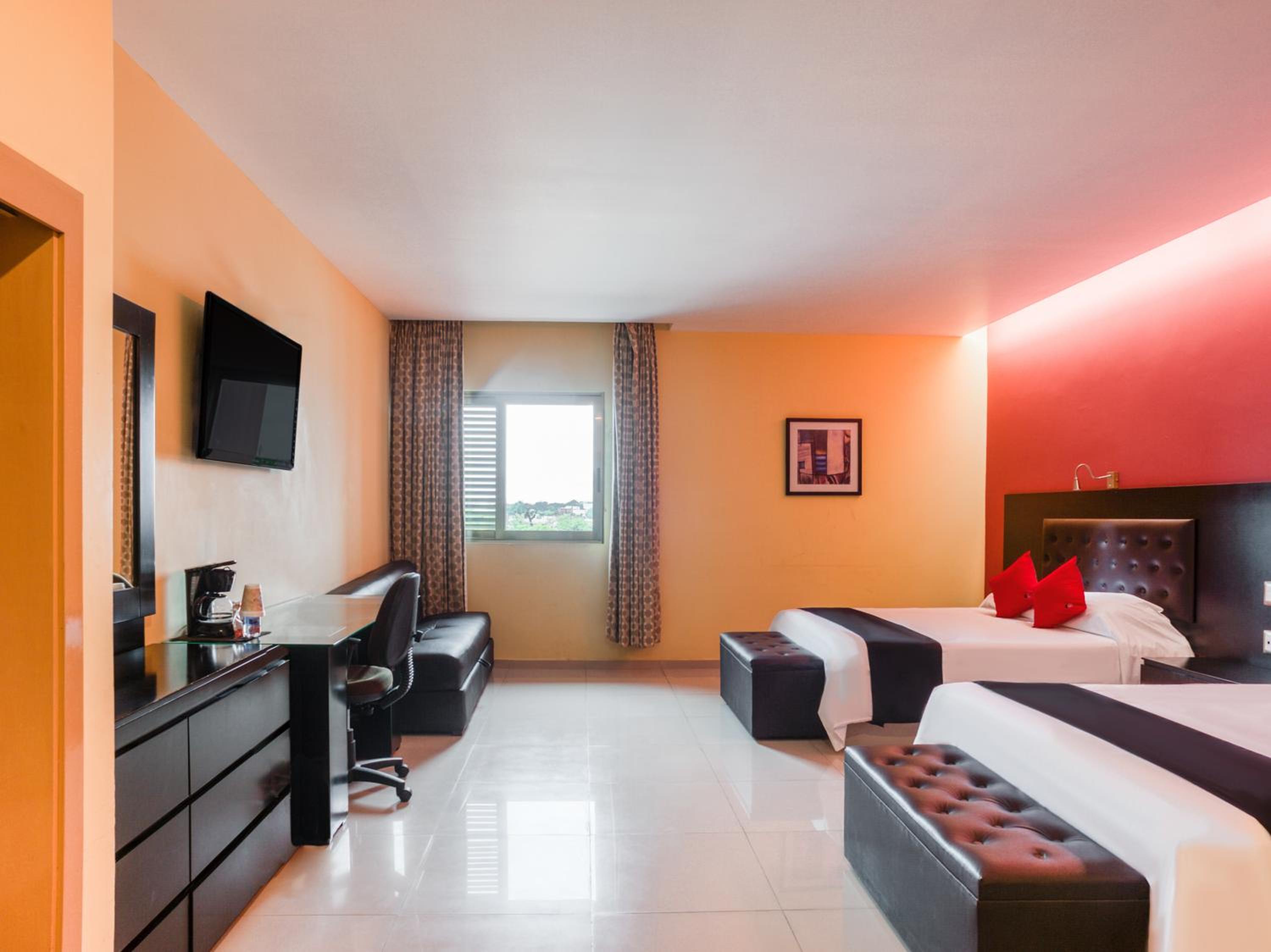 Deluxe Suite - Photo 3