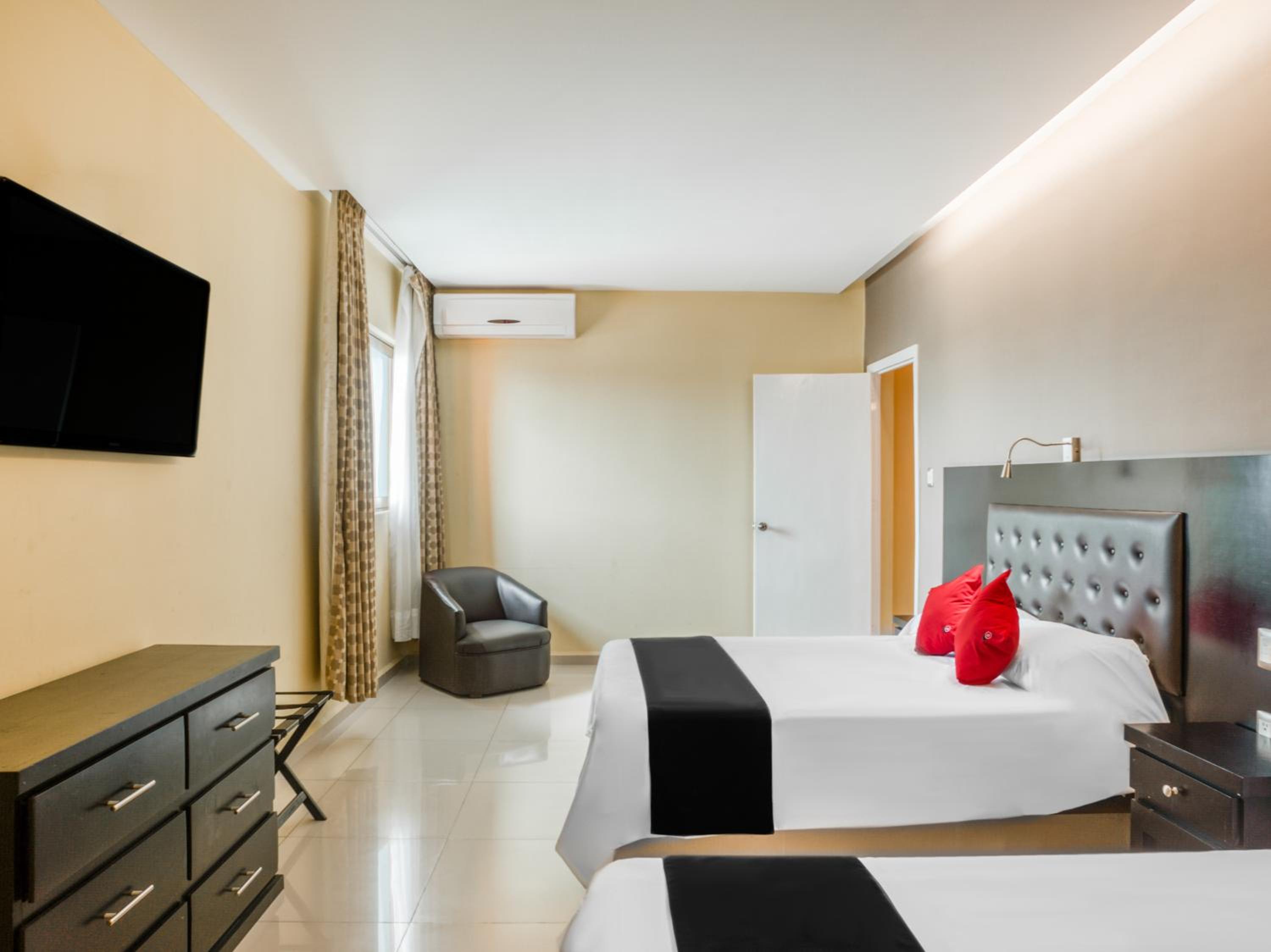 Twin Room - Photo 2