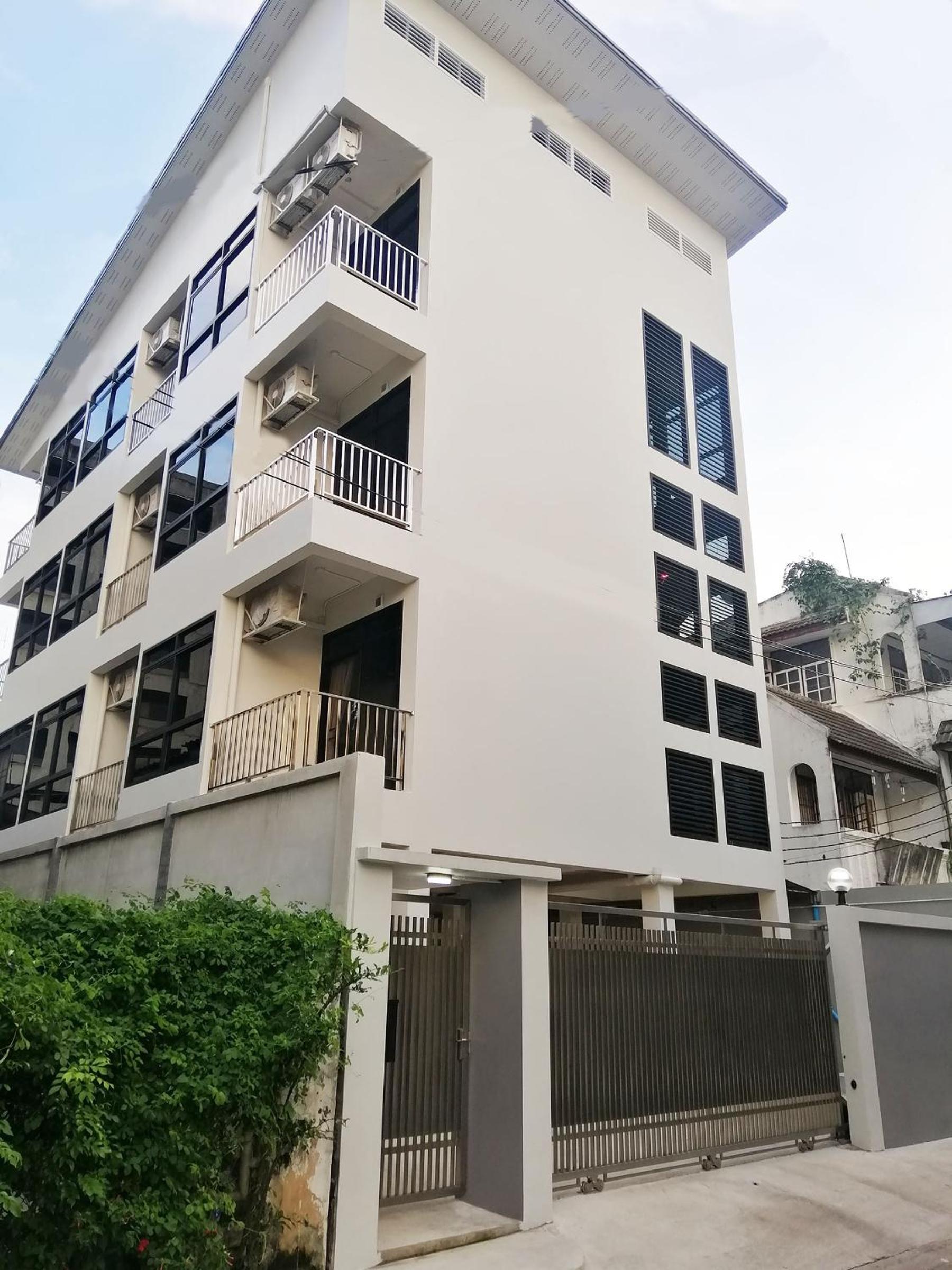 Studio Apartment photo 3