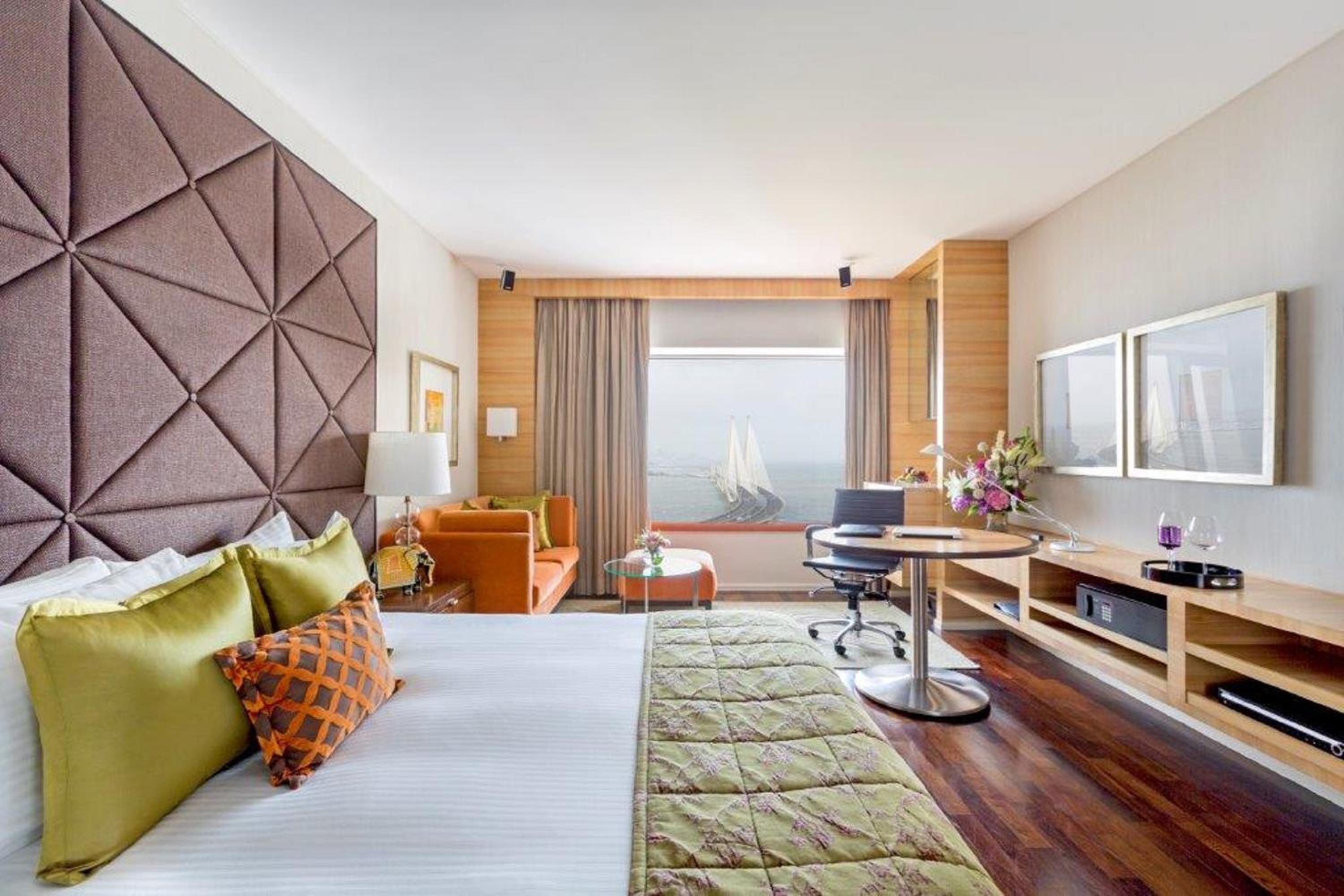 Grand Luxury Room Twin Bed