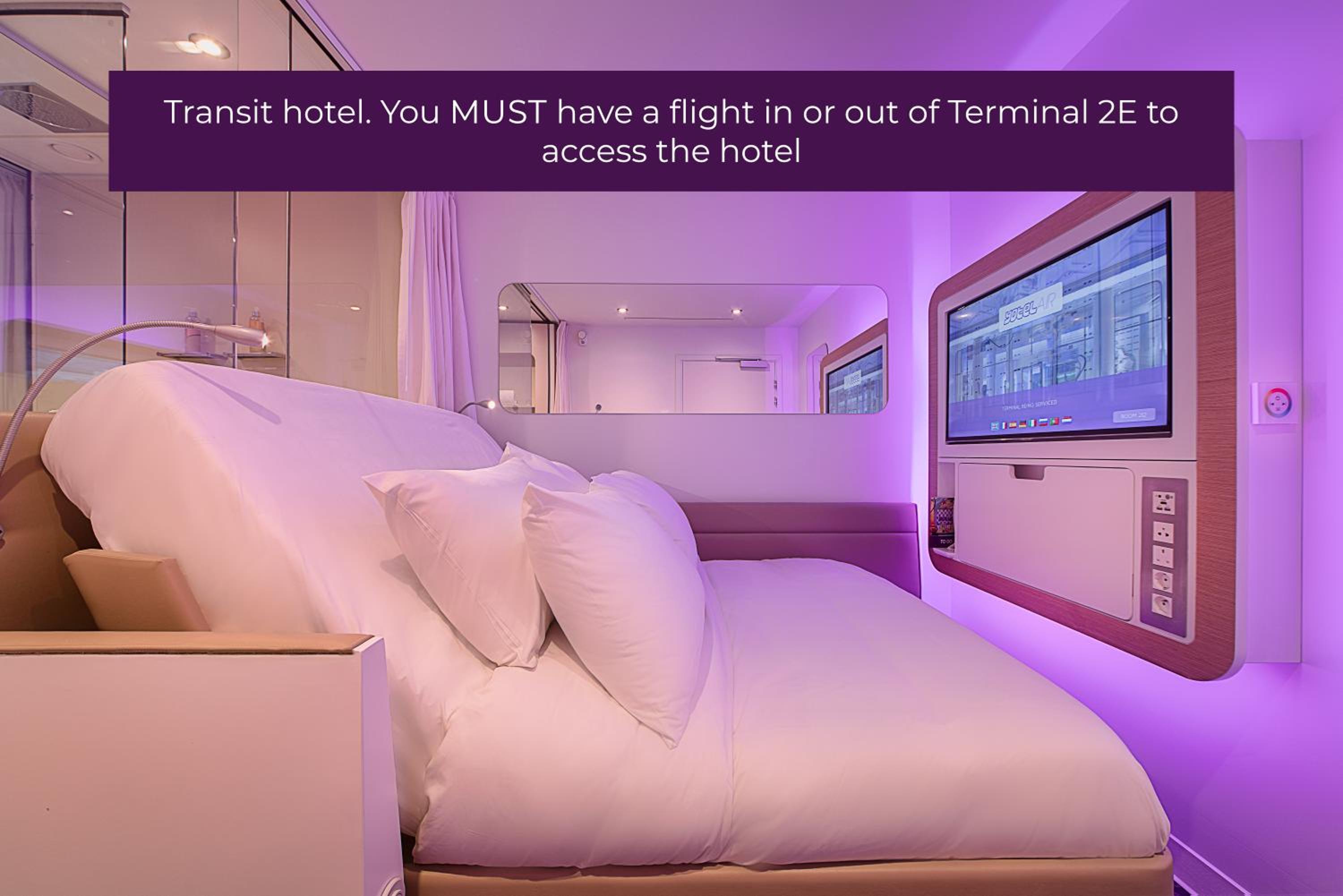 Premium Cabin (Airside Location) - Photo 3
