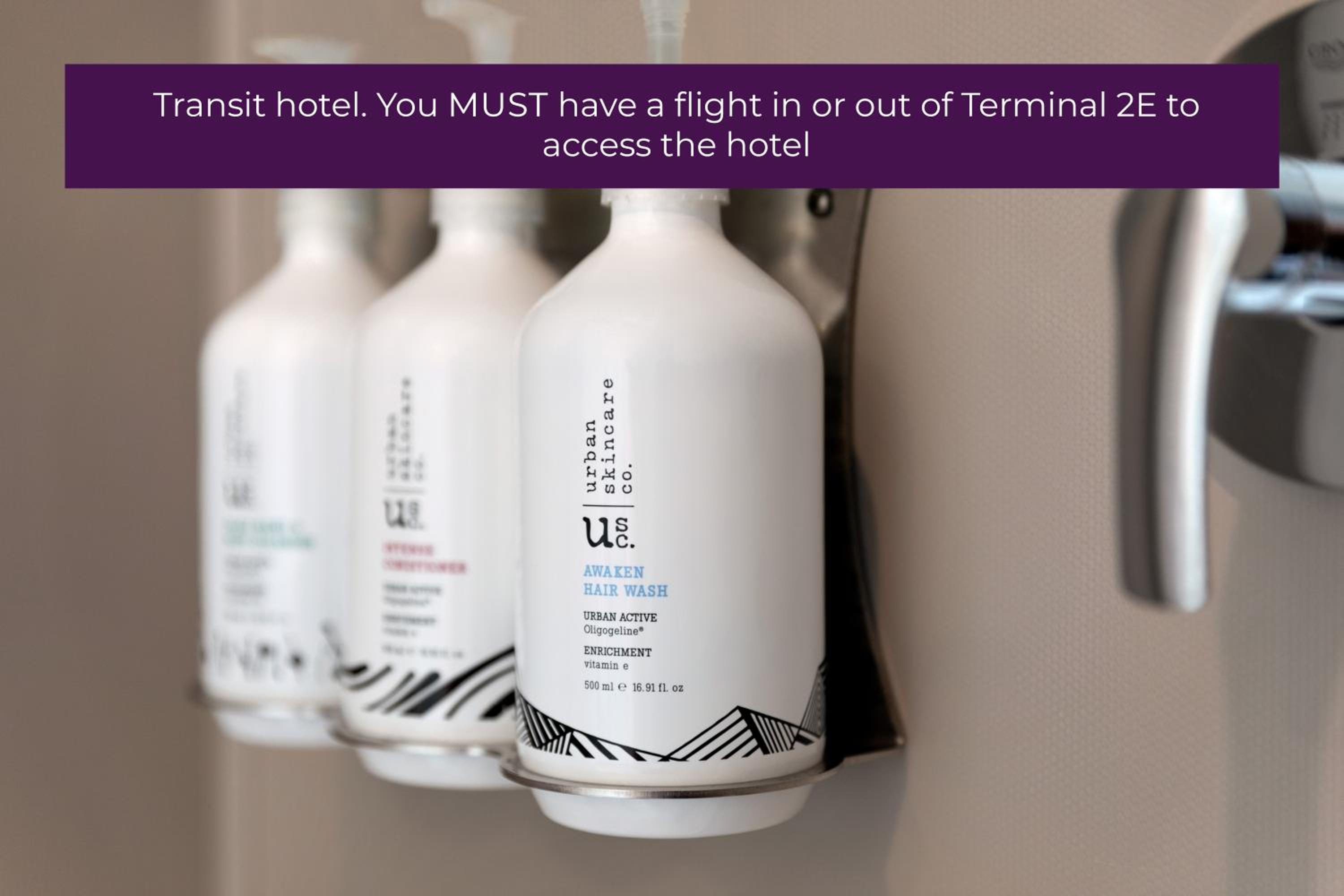 Premium Cabin (Airside Location) - Photo 9