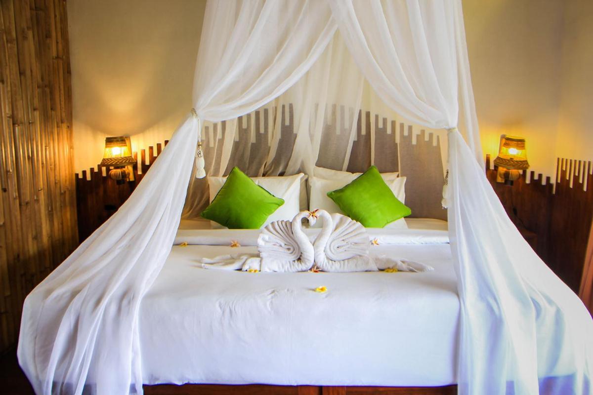 Deluxe Junior Suite - Photo 8