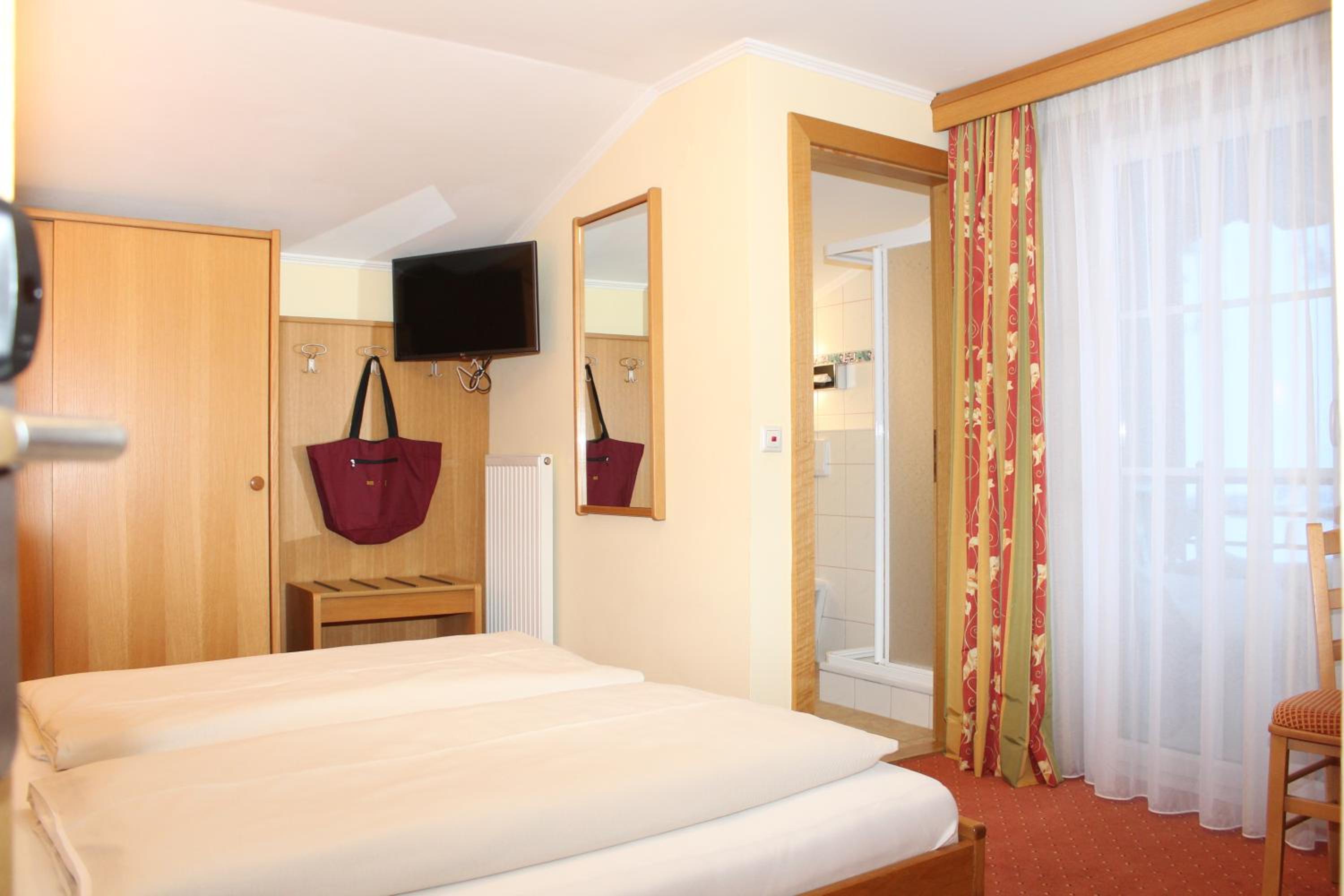 Double Room with Balcony photo 1