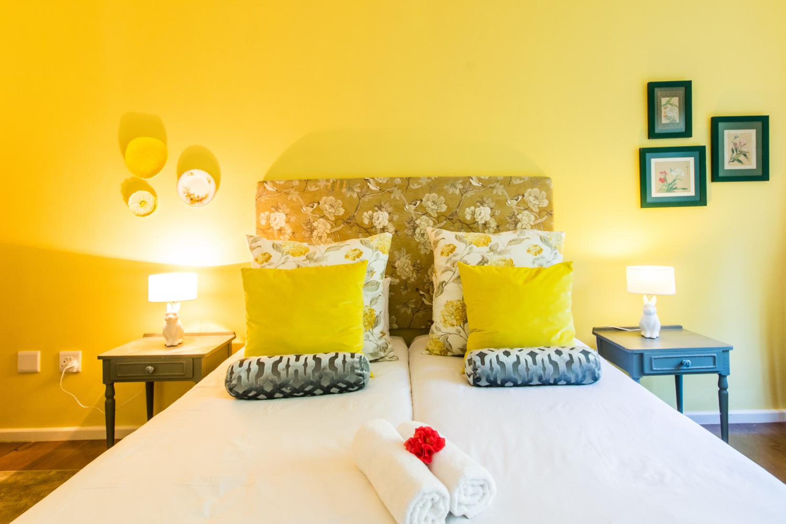 Suite - Photo 15